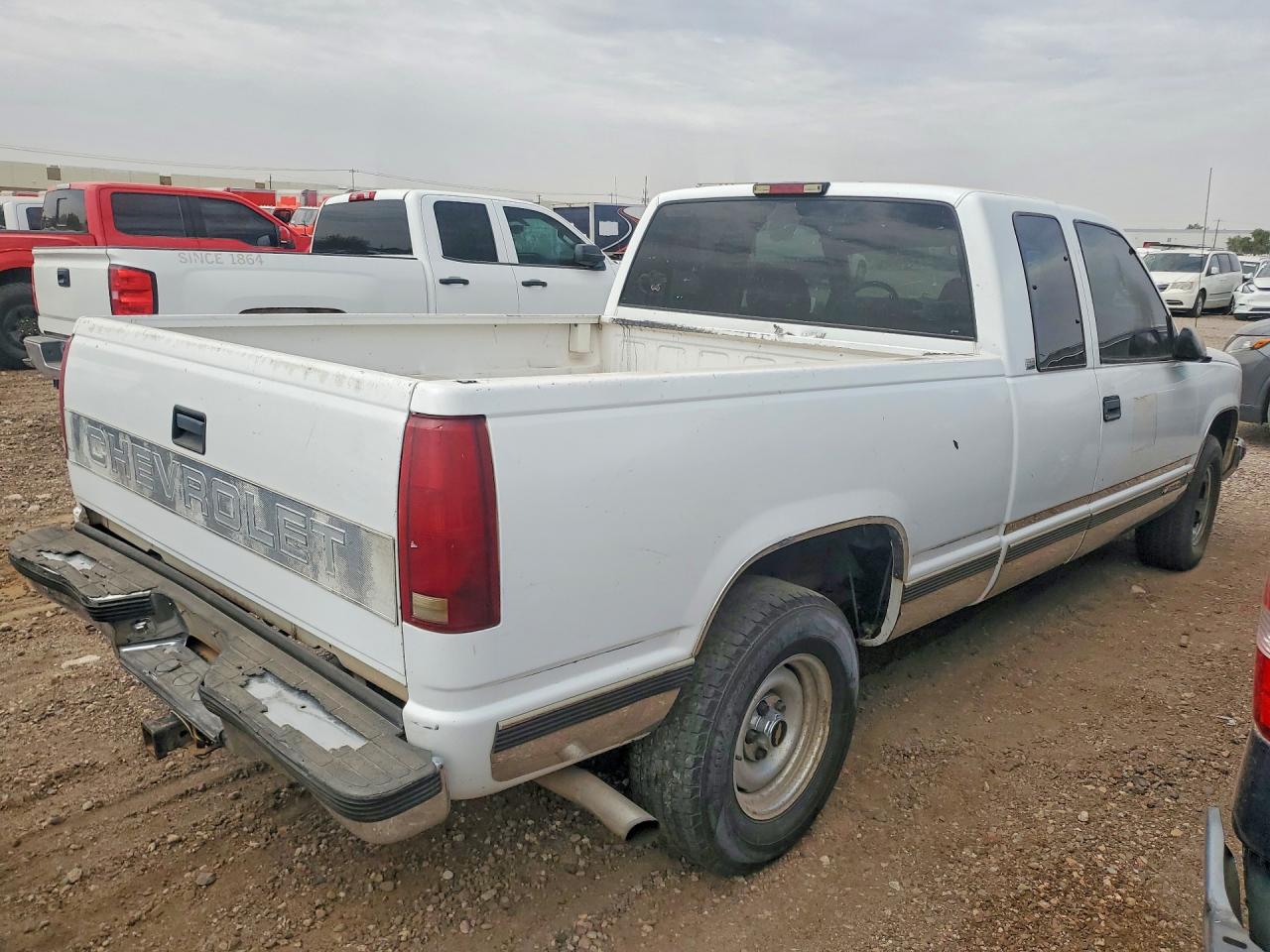 1997 Chevrolet Gmt-400 C1500 Белый vin: 1GCEC19M8VE107266