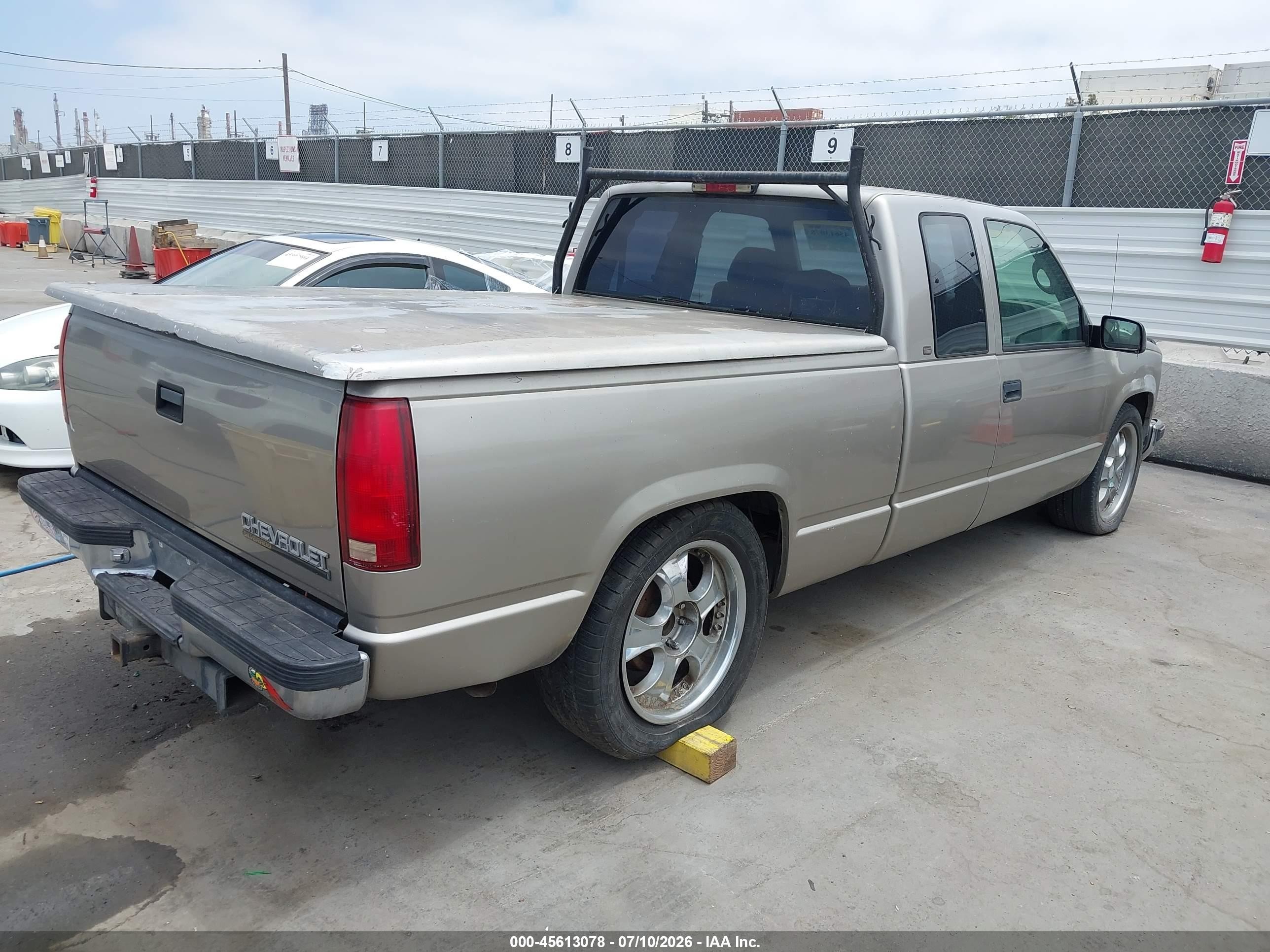 1998 Chevrolet C/k 1500 Fleetside Gray vin: 1GCEC19M8WE251014