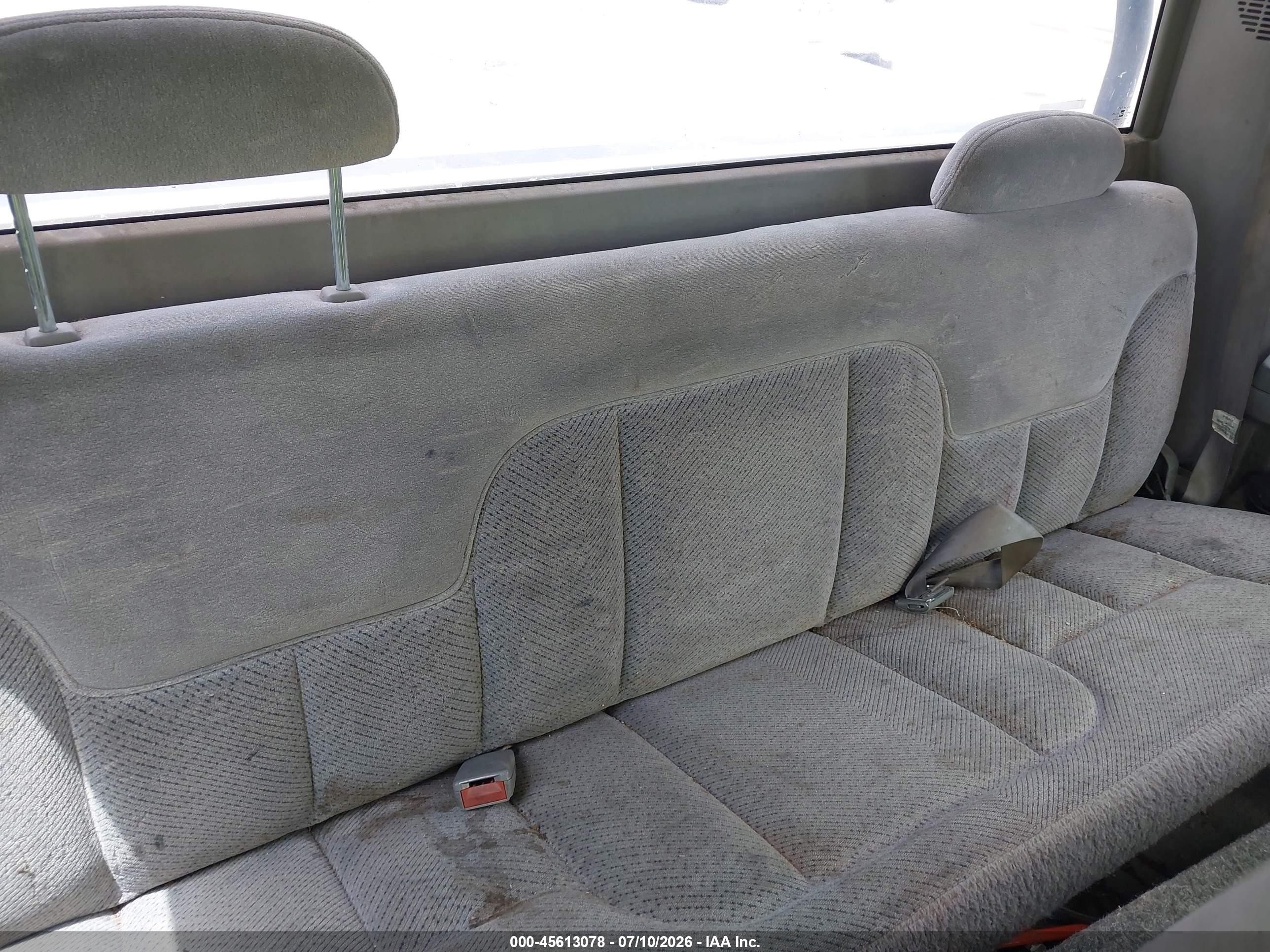 1998 Chevrolet C/k 1500 Fleetside Gray vin: 1GCEC19M8WE251014