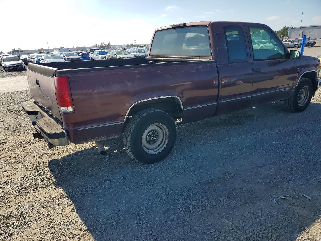 1998 Chevrolet Gmt-400 C1500 Maroon vin: 1GCEC19M9WE231564