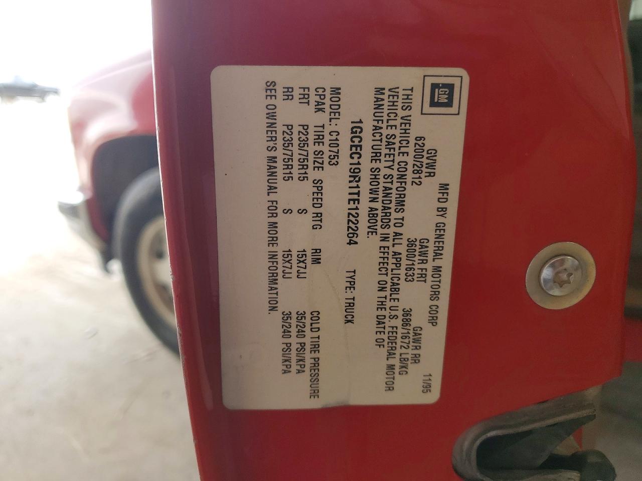 1996 Chevrolet Gmt-400 C1500 Red vin: 1GCEC19R1TE122264