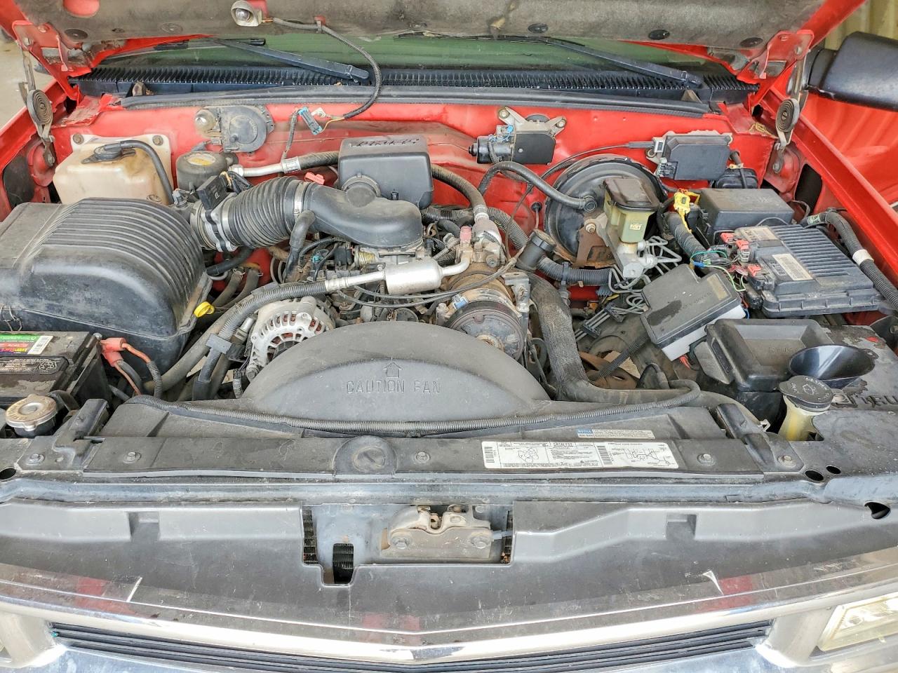 1996 Chevrolet Gmt-400 C1500 Red vin: 1GCEC19R1TE122264