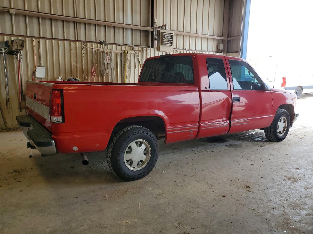 1996 Chevrolet Gmt-400 C1500 Red vin: 1GCEC19R1TE122264