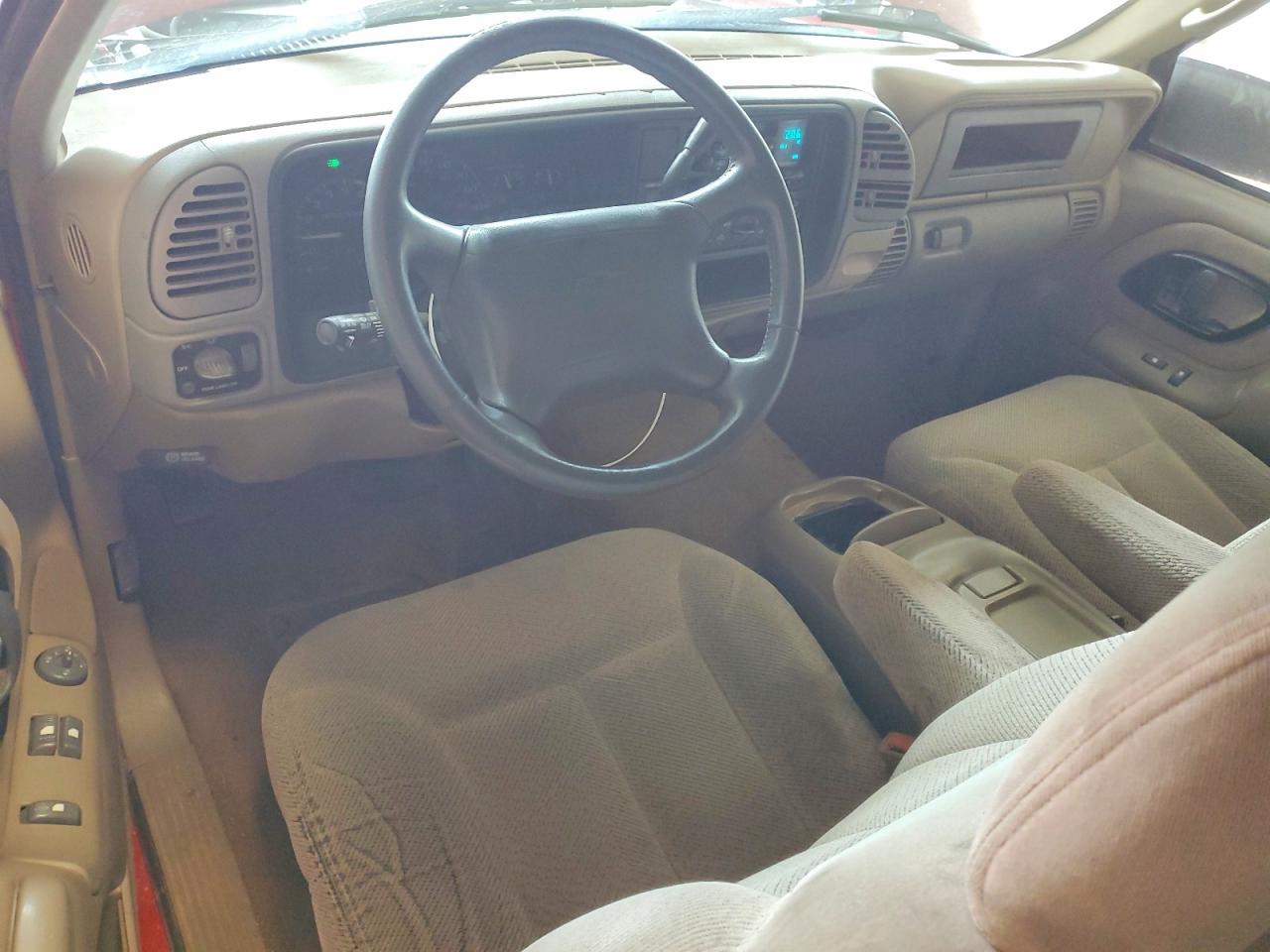 1996 Chevrolet Gmt-400 C1500 Red vin: 1GCEC19R1TE122264