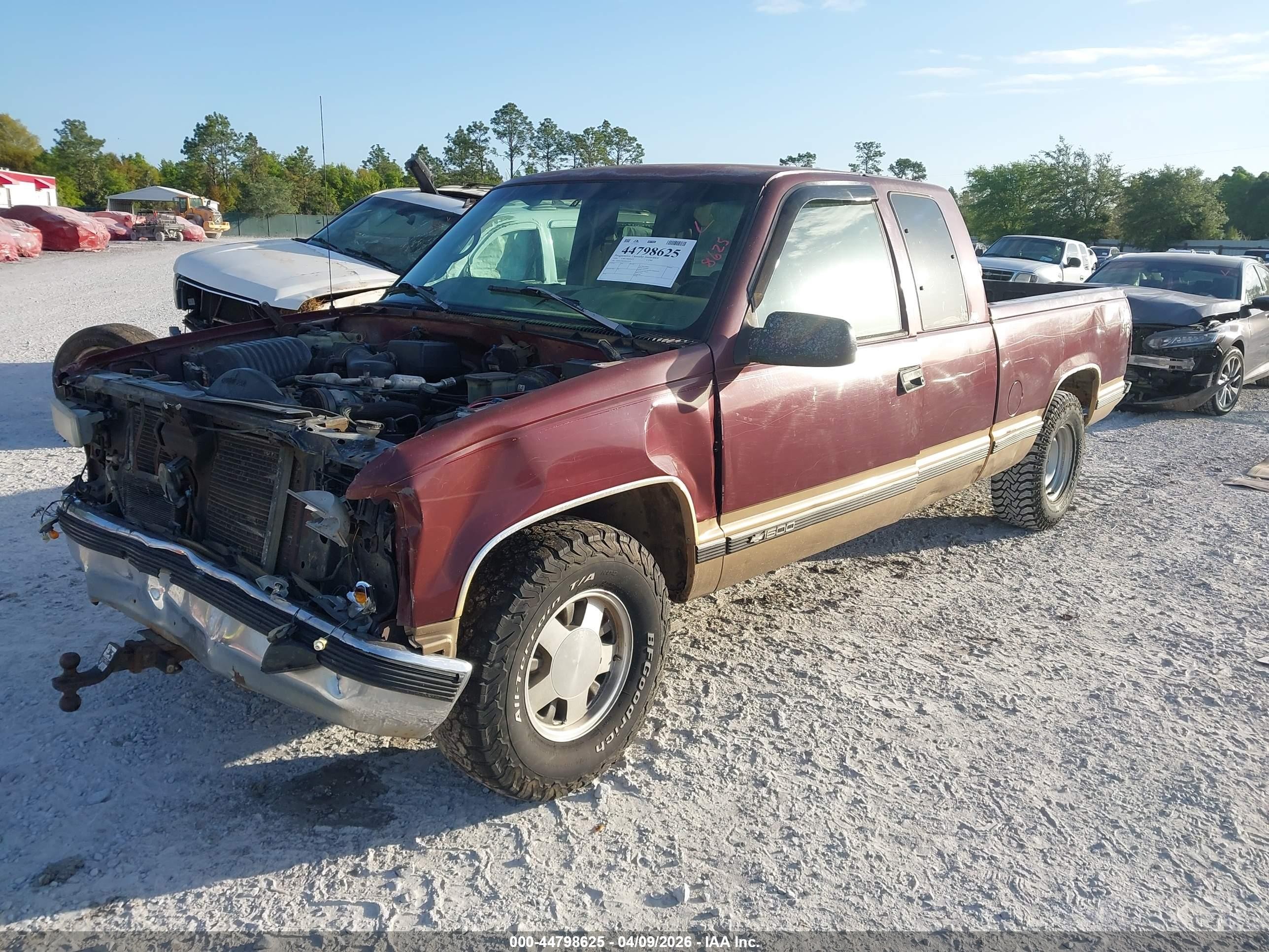 1999 Chevrolet C1500 Ls Бордовый vin: 1GCEC19R2XR113118
