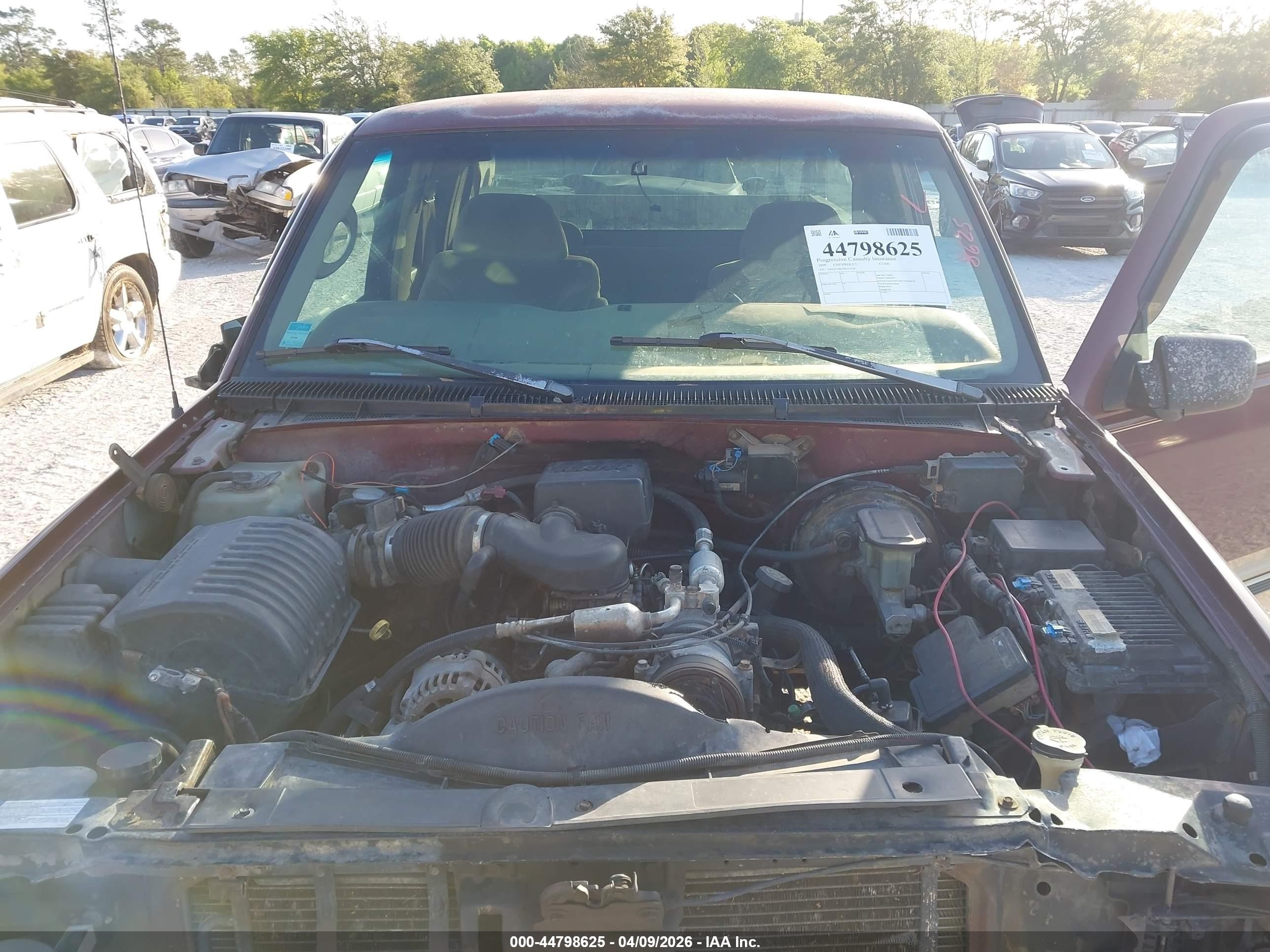 1999 Chevrolet C1500 Ls Бордовый vin: 1GCEC19R2XR113118