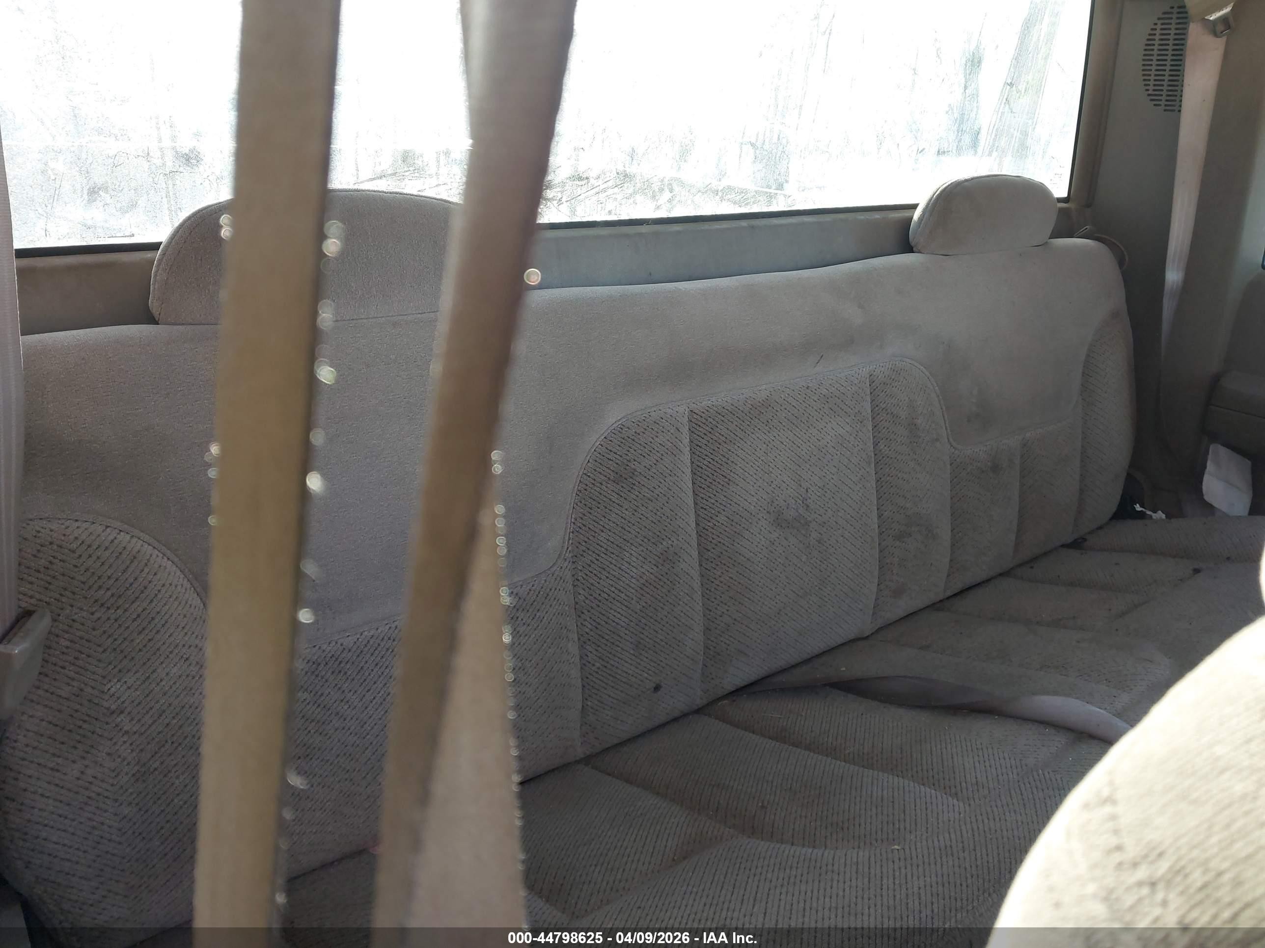 1999 Chevrolet C1500 Ls Бордовый vin: 1GCEC19R2XR113118