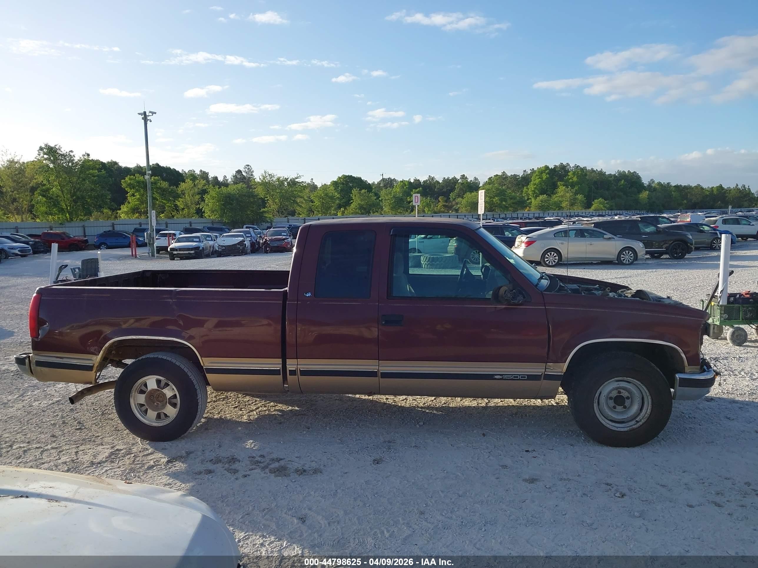 1999 Chevrolet C1500 Ls Бордовый vin: 1GCEC19R2XR113118
