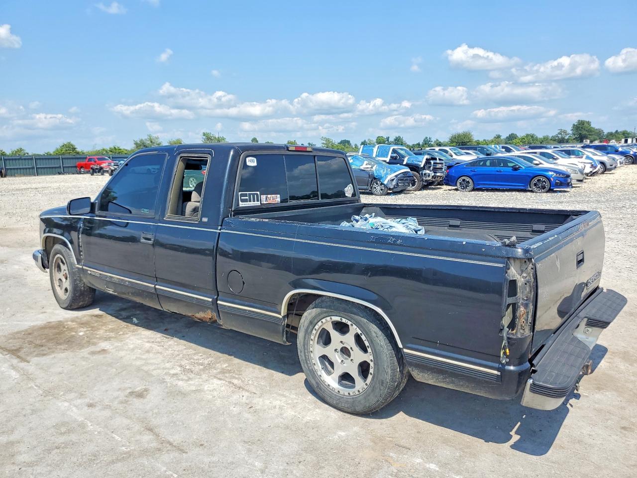 1998 Chevrolet Gmt-400 C1500 Black vin: 1GCEC19R3WR137944