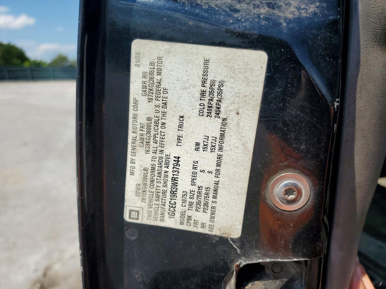 1998 Chevrolet Gmt-400 C1500 Black vin: 1GCEC19R3WR137944