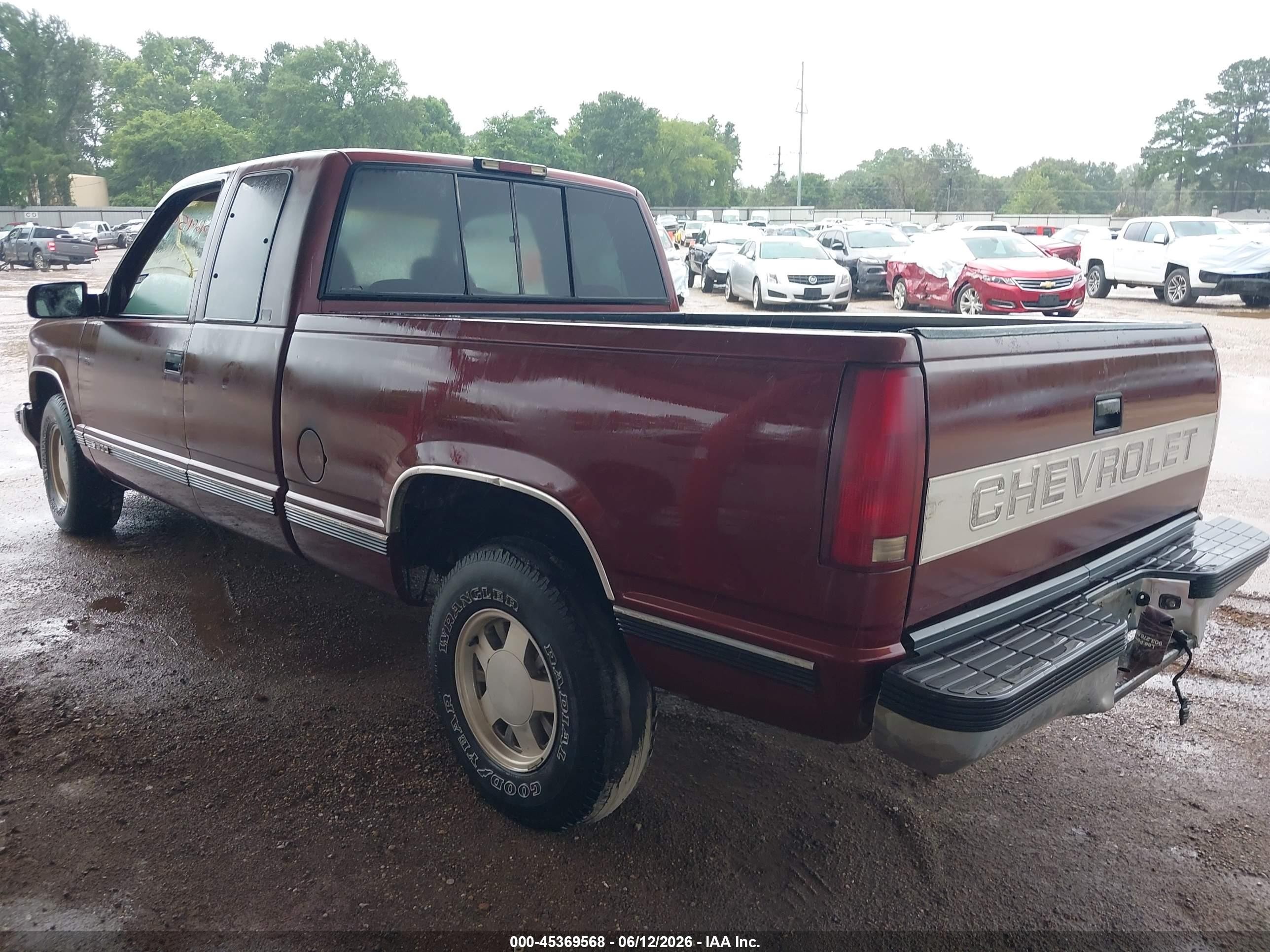 1997 Chevrolet C1500 Fleetside Red vin: 1GCEC19R4VE189752