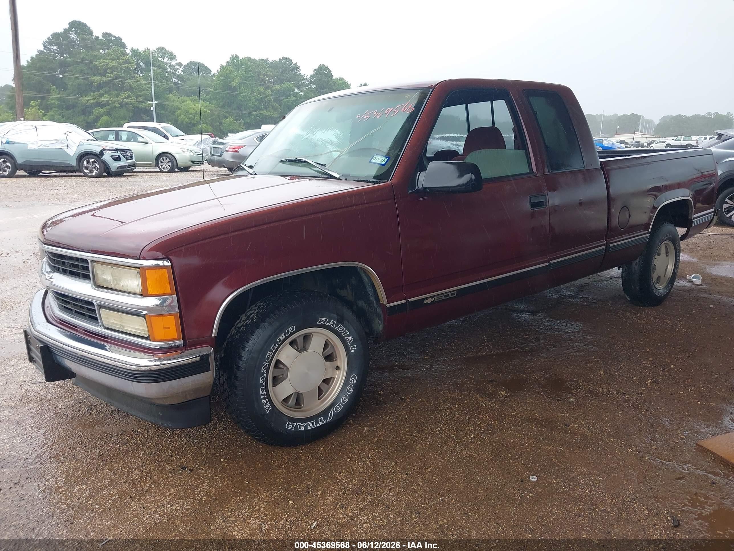 1997 Chevrolet C1500 Fleetside Red vin: 1GCEC19R4VE189752