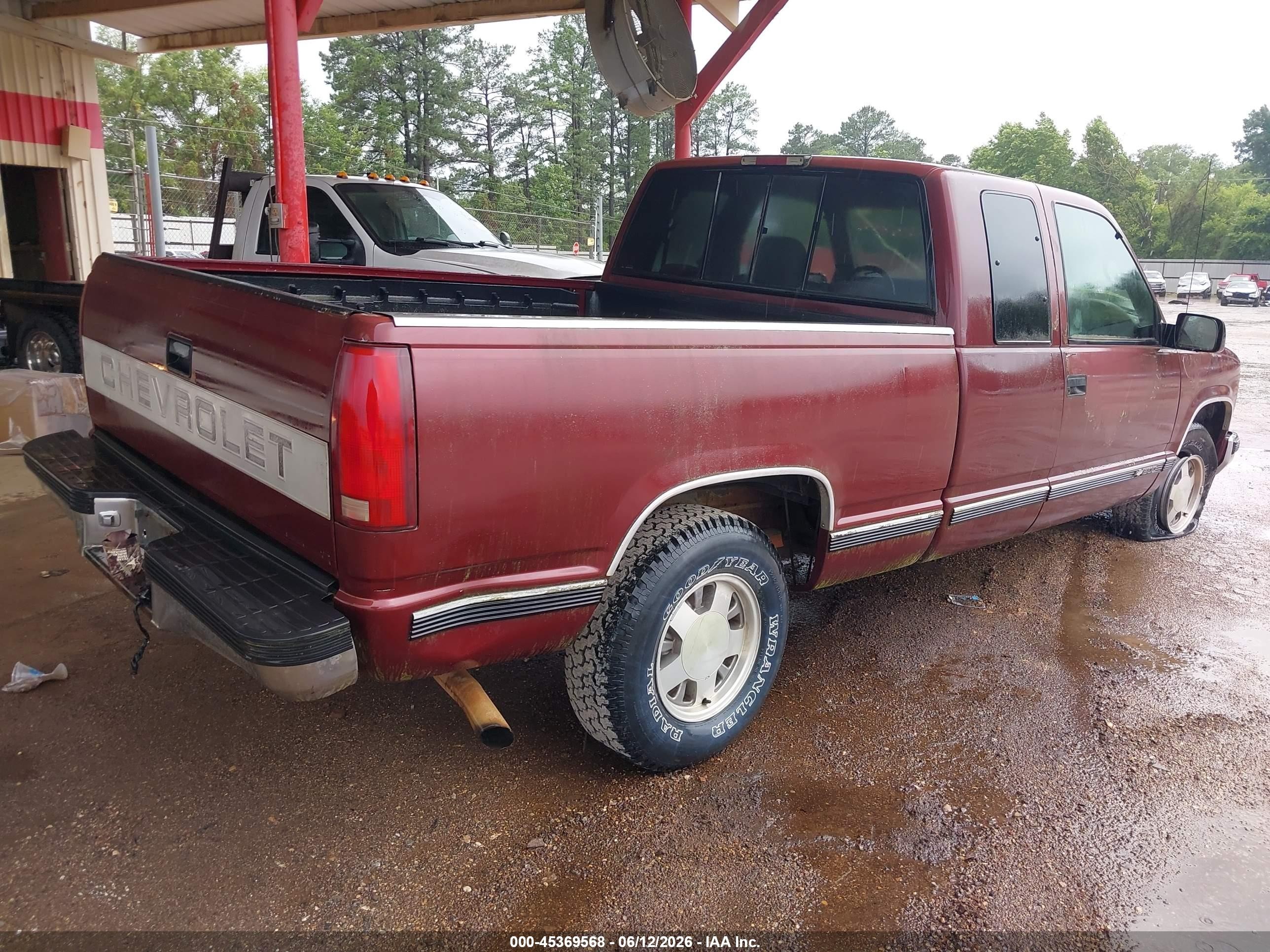 1997 Chevrolet C1500 Fleetside Red vin: 1GCEC19R4VE189752