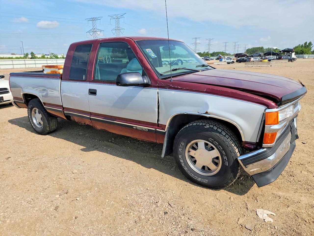1997 Chevrolet Gmt-400 C1500 Two Tone vin: 1GCEC19R4VE203441