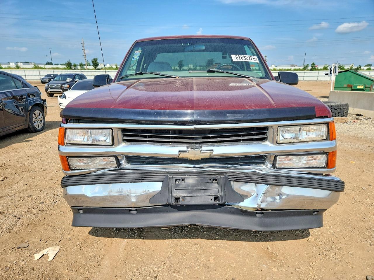 1997 Chevrolet Gmt-400 C1500 Two Tone vin: 1GCEC19R4VE203441