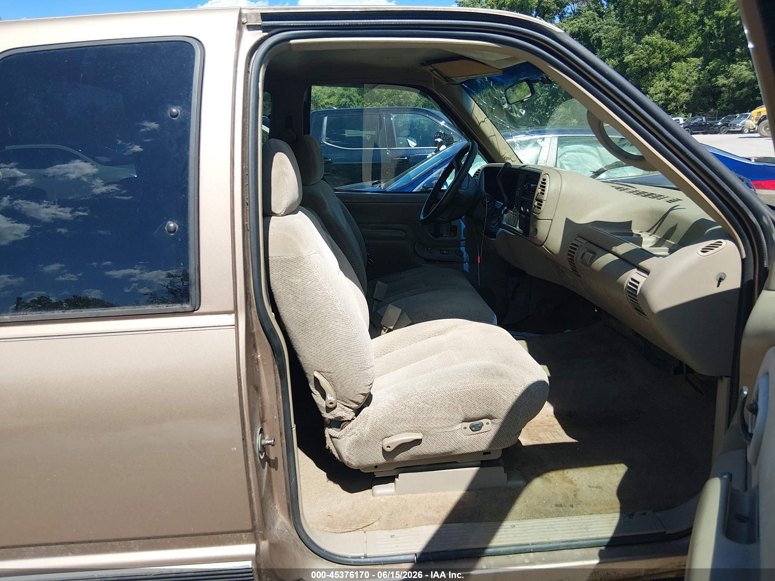 1996 Chevrolet Gmt-400 C1500 Beige vin: 1GCEC19R6TE211764