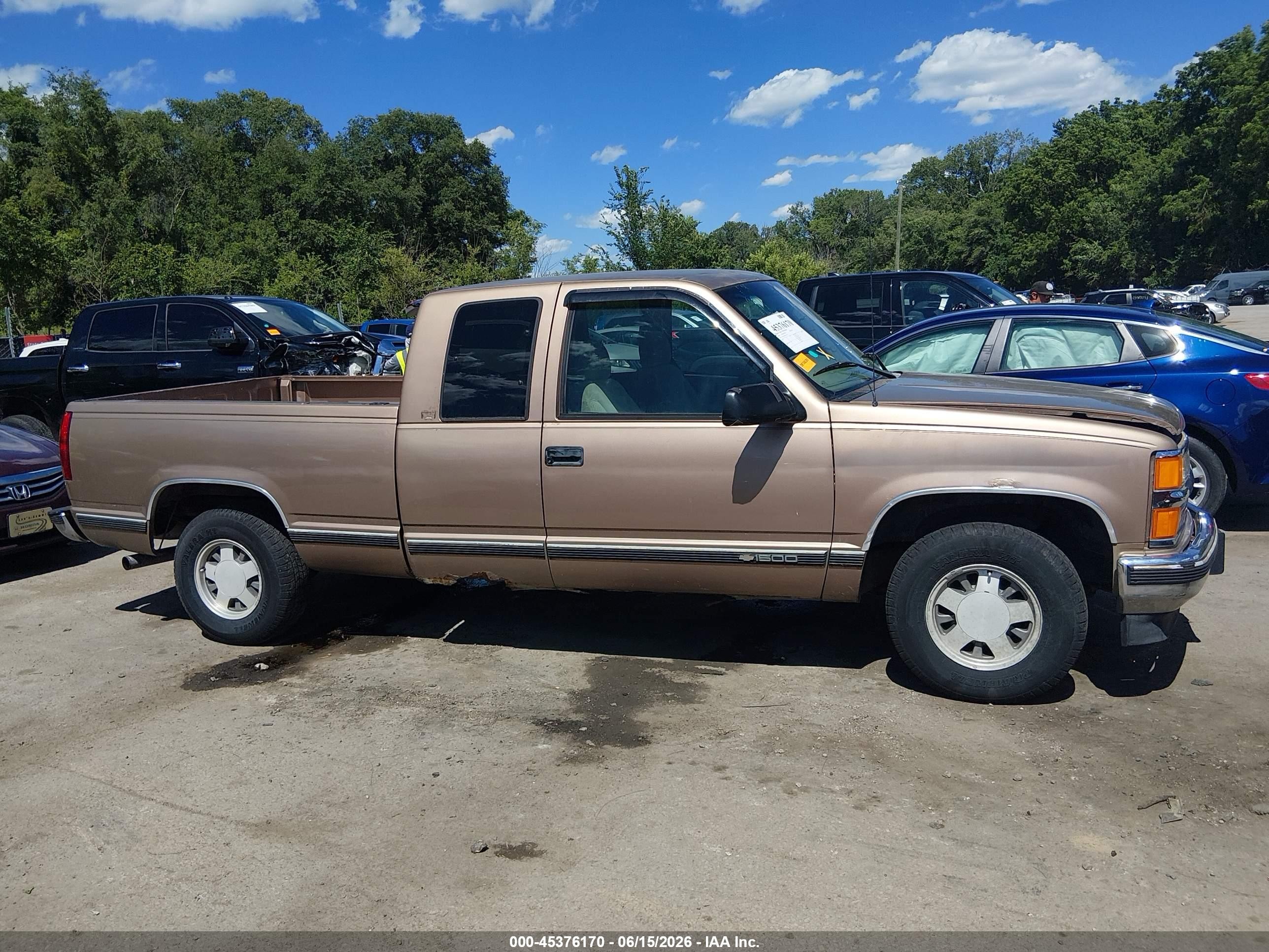 1996 Chevrolet Gmt-400 C1500 Beige vin: 1GCEC19R6TE211764