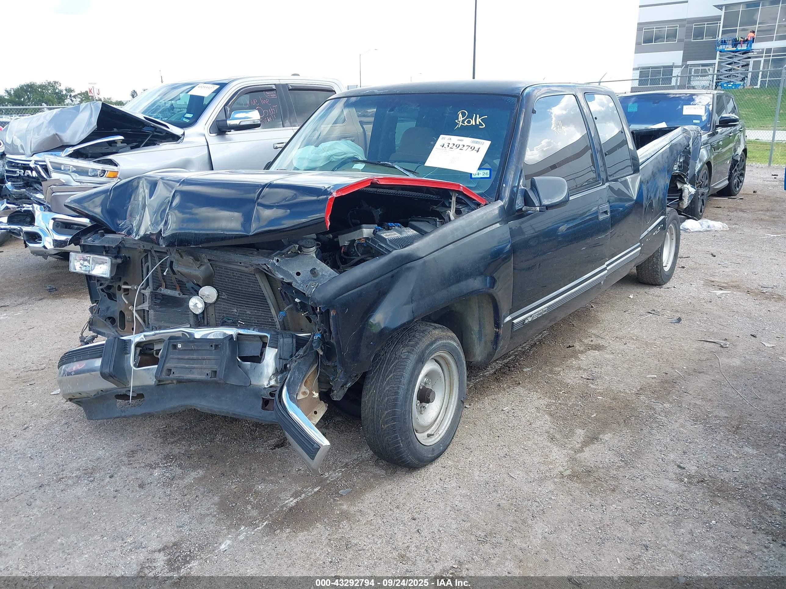 1997 Chevrolet C1500 Fleetside Black vin: 1GCEC19R9VE205816