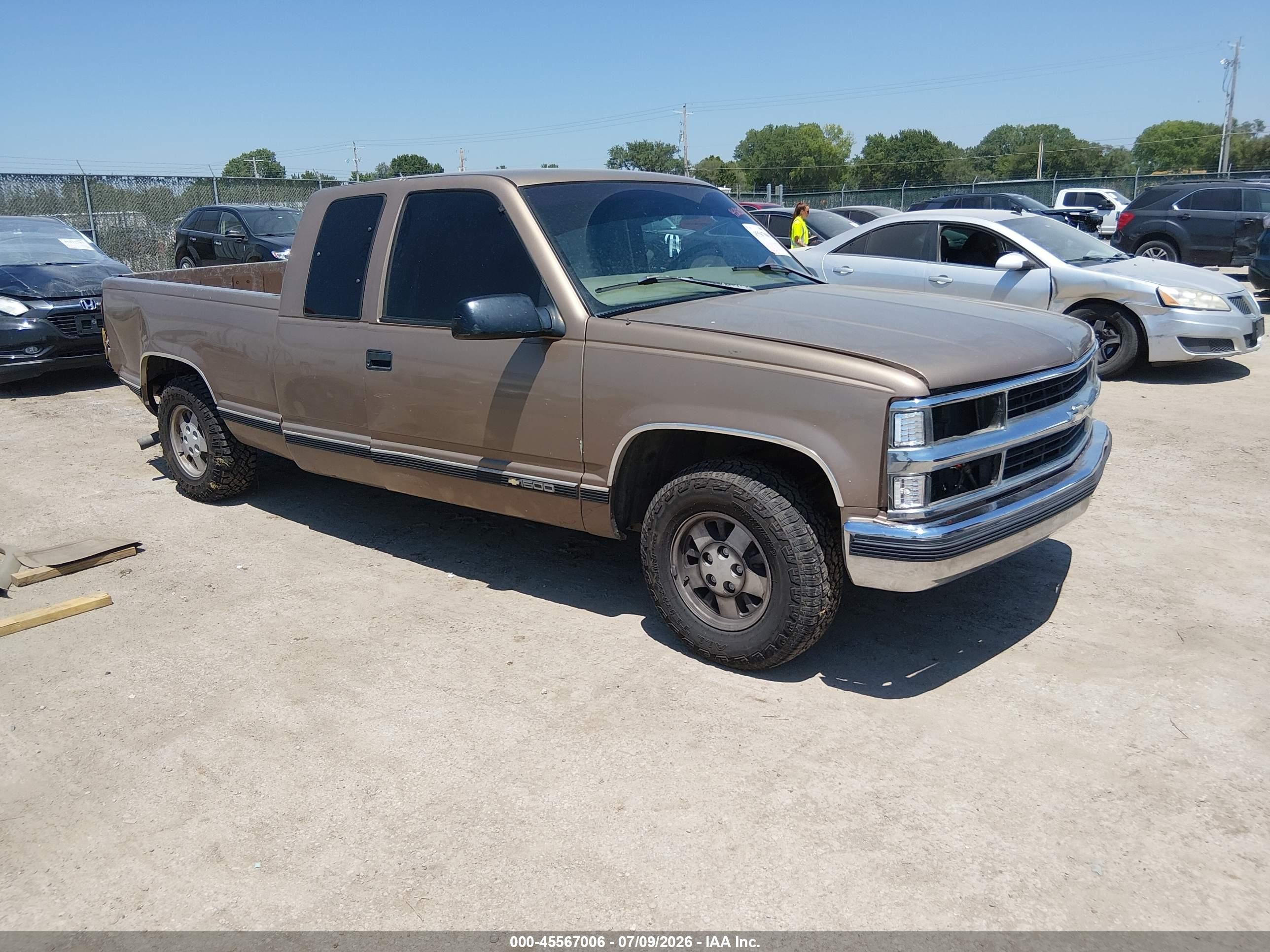 1997 Chevrolet C1500 Fleetside Champagne vin: 1GCEC19RXVE142113
