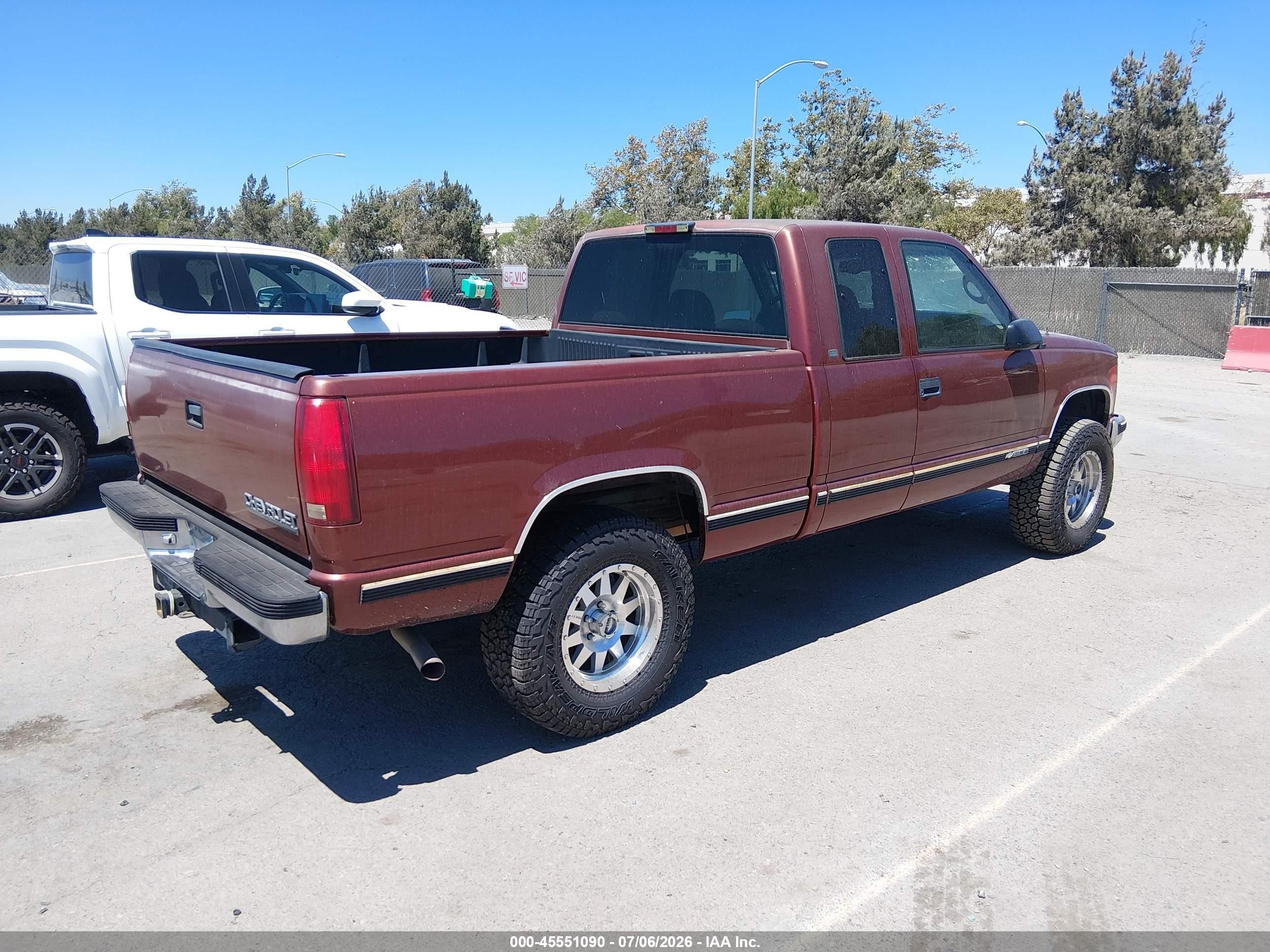 1998 Chevrolet C/k 1500 Fleetside Maroon vin: 1GCEC19RXWR139691