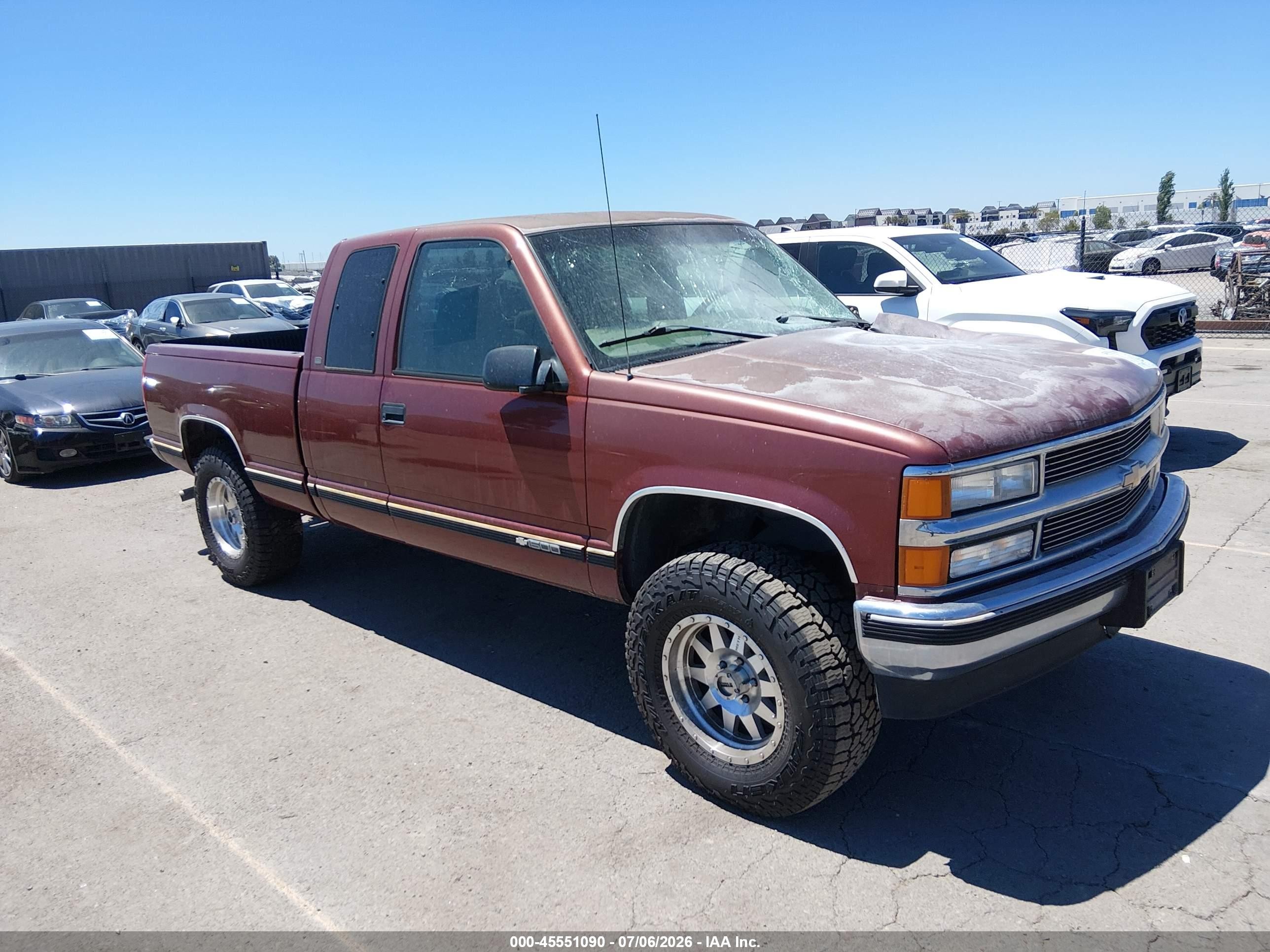 1998 Chevrolet C/k 1500 Fleetside Maroon vin: 1GCEC19RXWR139691