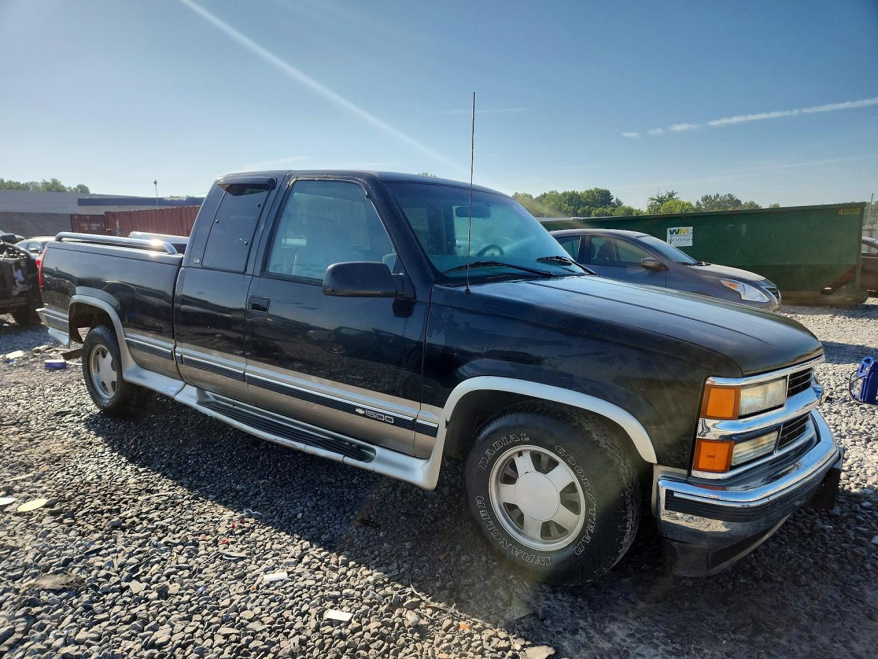 1999 Chevrolet Gmt-400 C1500 Black vin: 1GCEC19RXXR110631