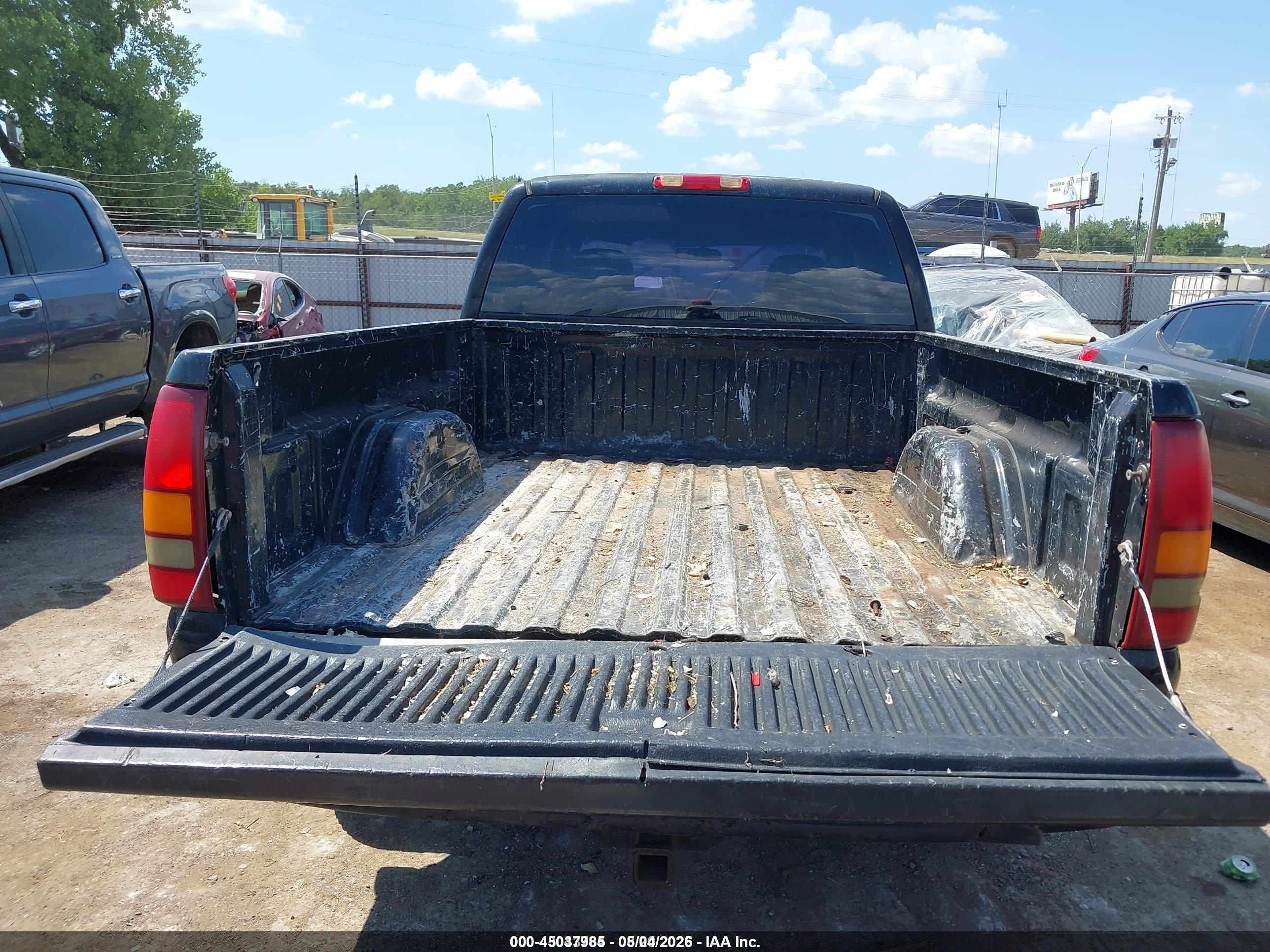 1999 Chevrolet Silverado 1500 Ls Black vin: 1GCEC19T1XZ100470