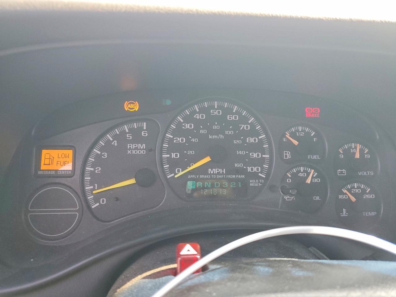 2000 Chevrolet Silverado C1500 White vin: 1GCEC19T1YZ150917