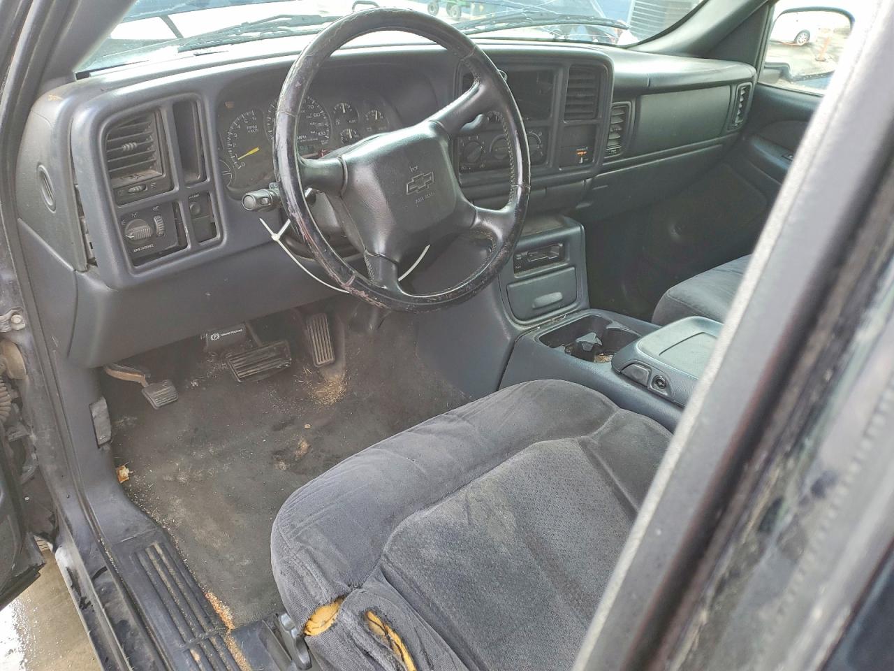 2002 Chevrolet Silverado C1500 Black vin: 1GCEC19T22E176909