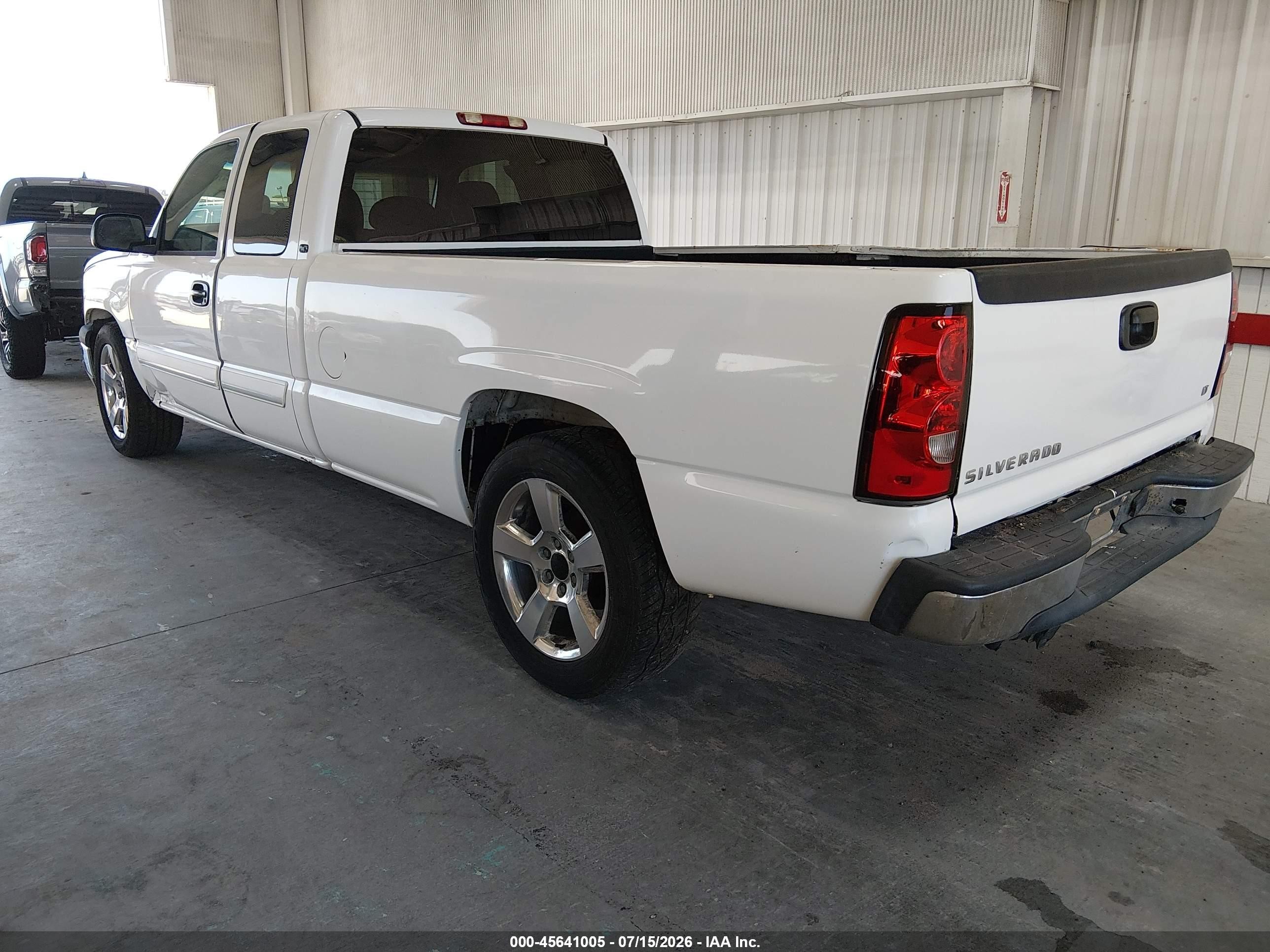 2003 Chevrolet Silverado 1500 Ls White vin: 1GCEC19T23E271780