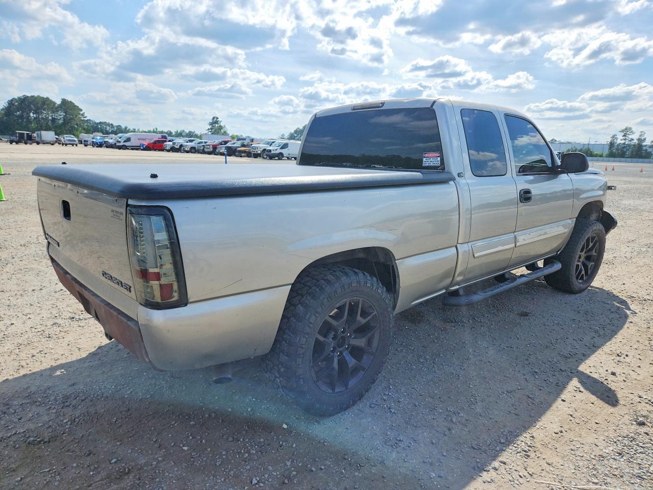 2003 Chevrolet Silverado C1500 Gray vin: 1GCEC19T23Z189329