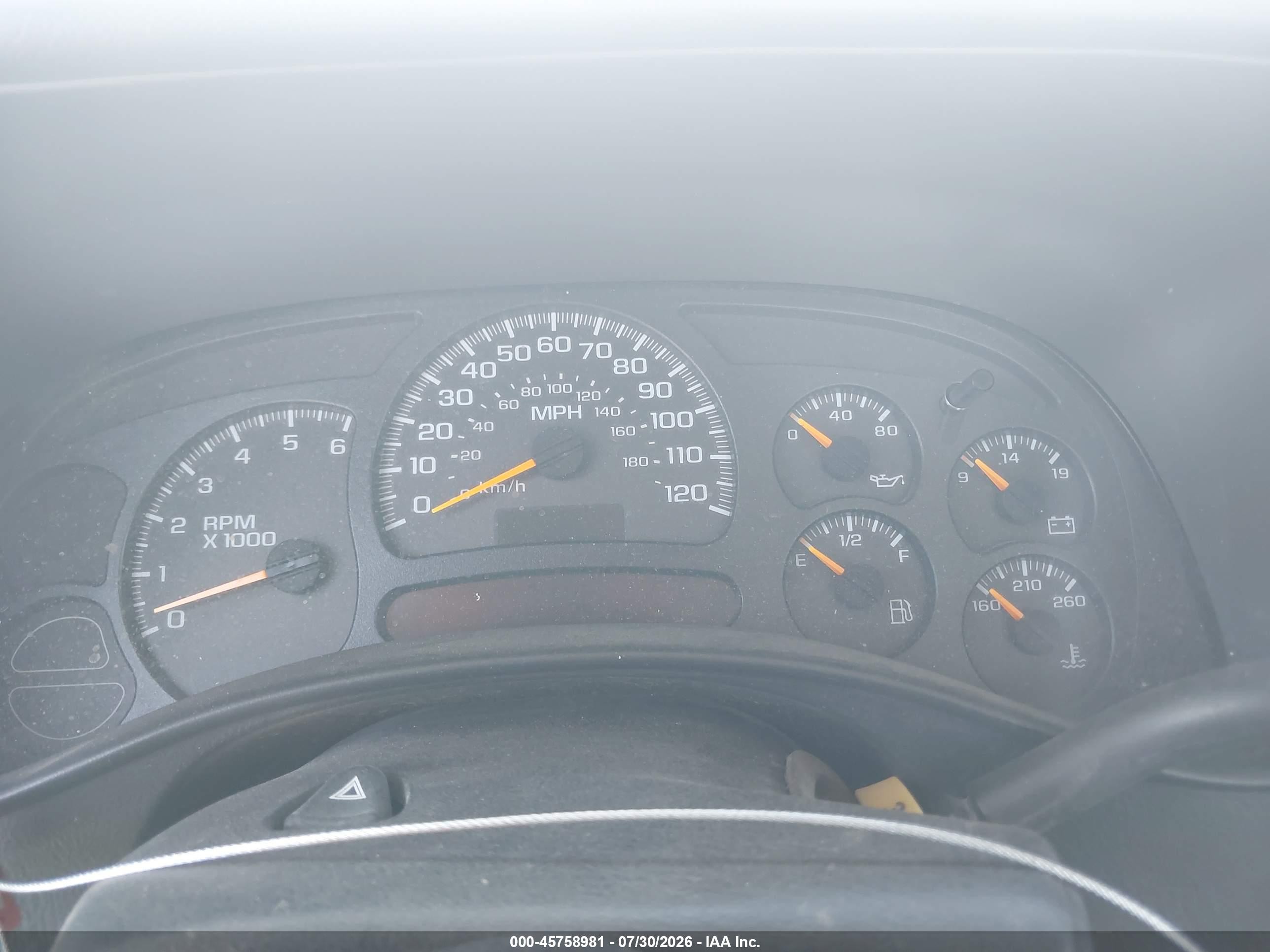 2003 Chevrolet Silverado 1500   Белый vin: 1GCEC19T33E279614