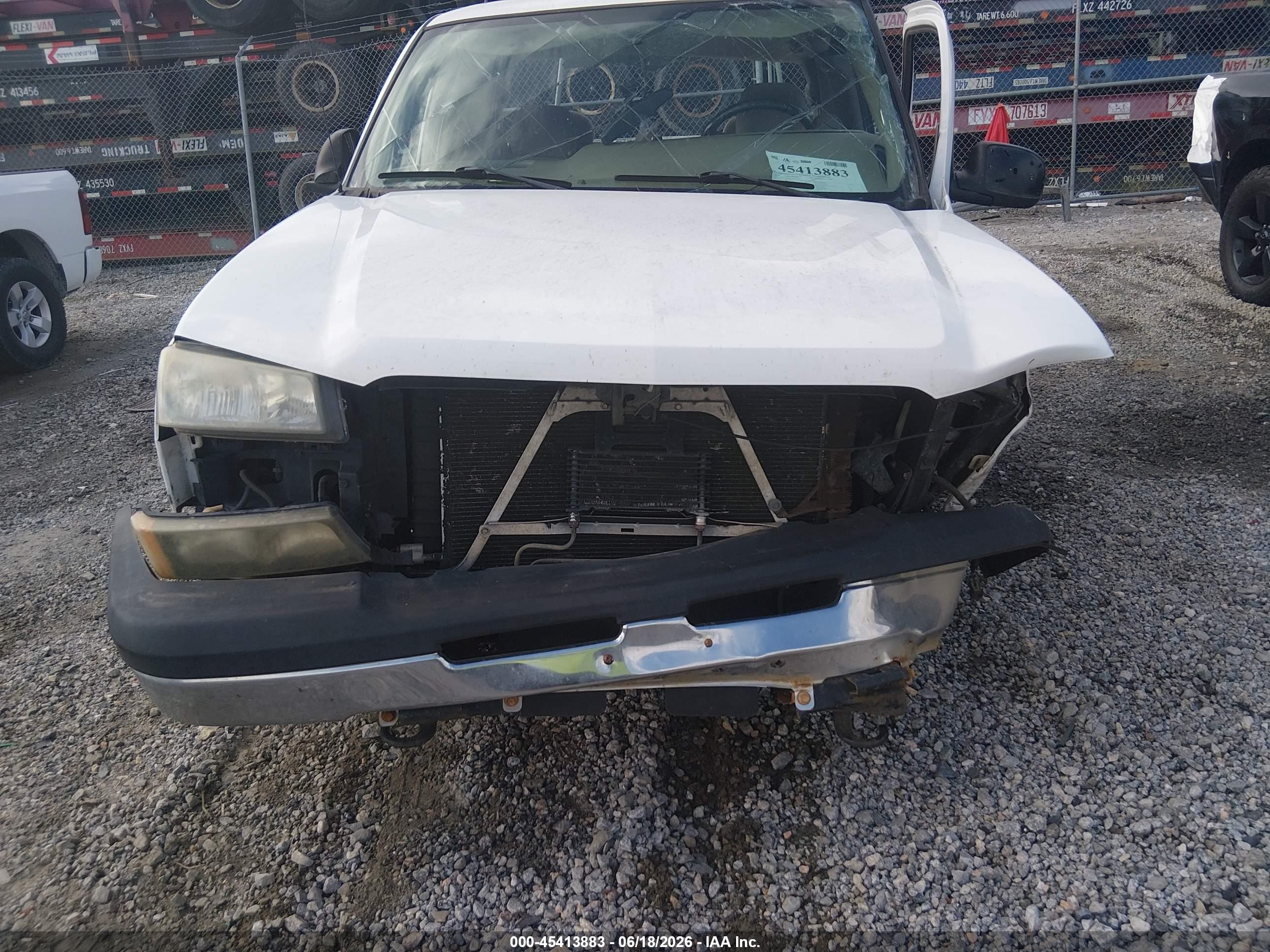 2004 Chevrolet Silverado 1500 Ls White vin: 1GCEC19T34E153934