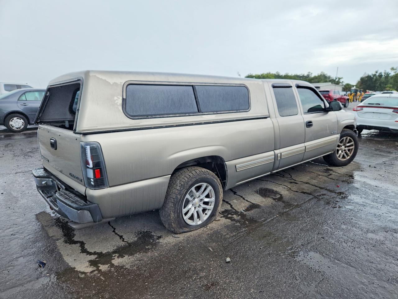 1999 Chevrolet Silverado C1500 Gray vin: 1GCEC19T3XE247770