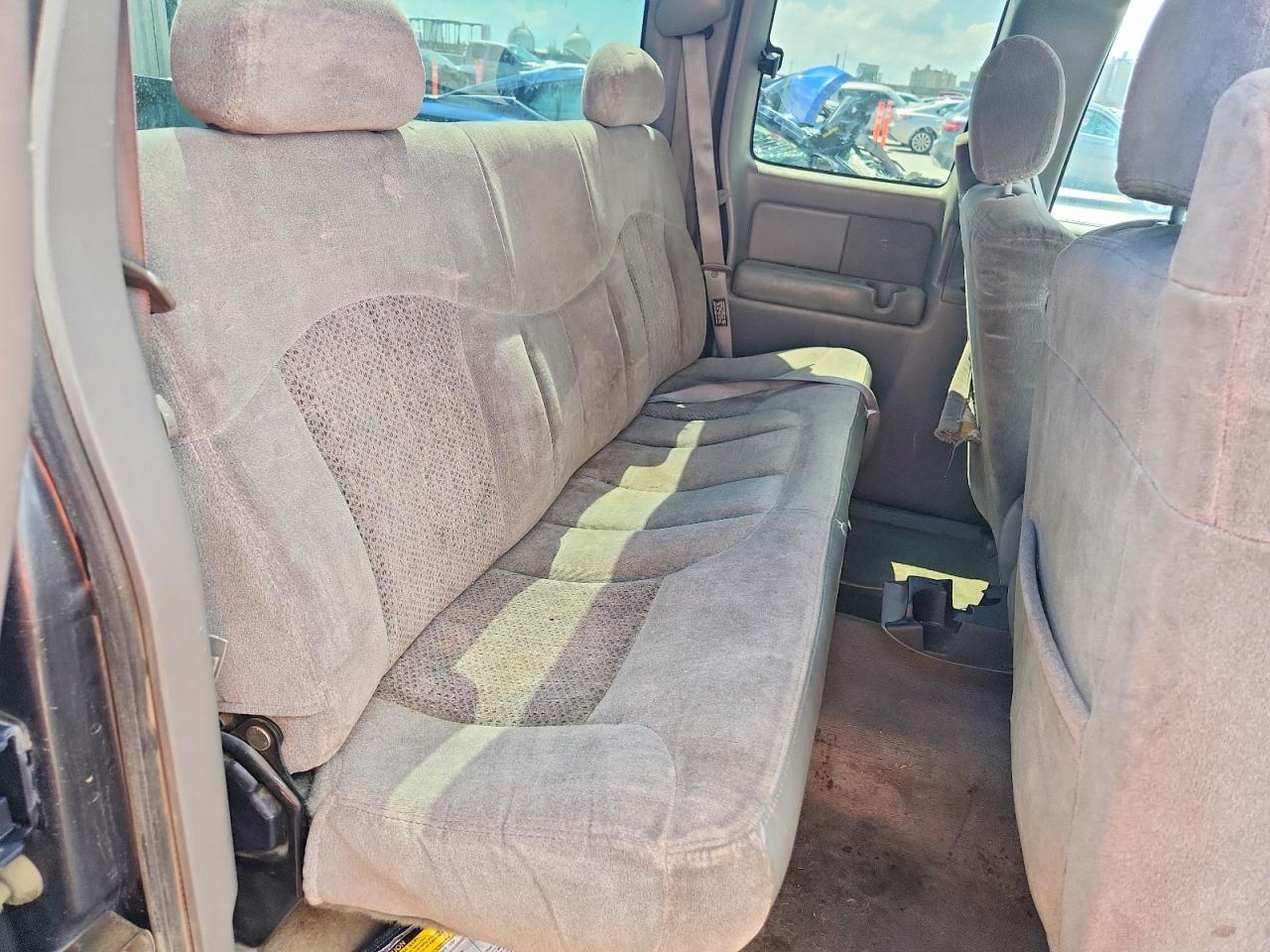 2000 Chevrolet Silverado C1500 Blue vin: 1GCEC19T3YZ371354
