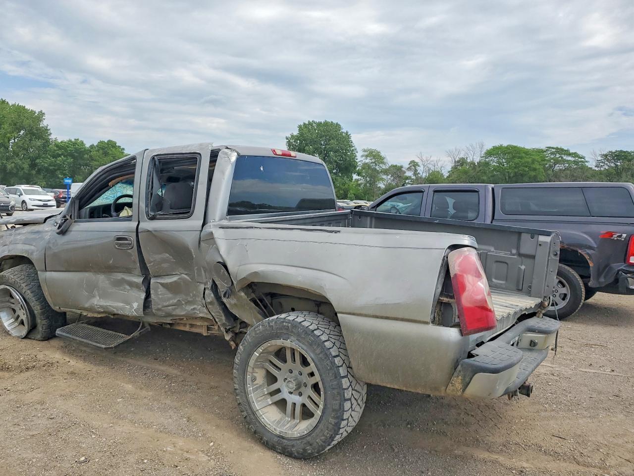2006 Chevrolet Silverado C1500 Silver vin: 1GCEC19T46Z208547