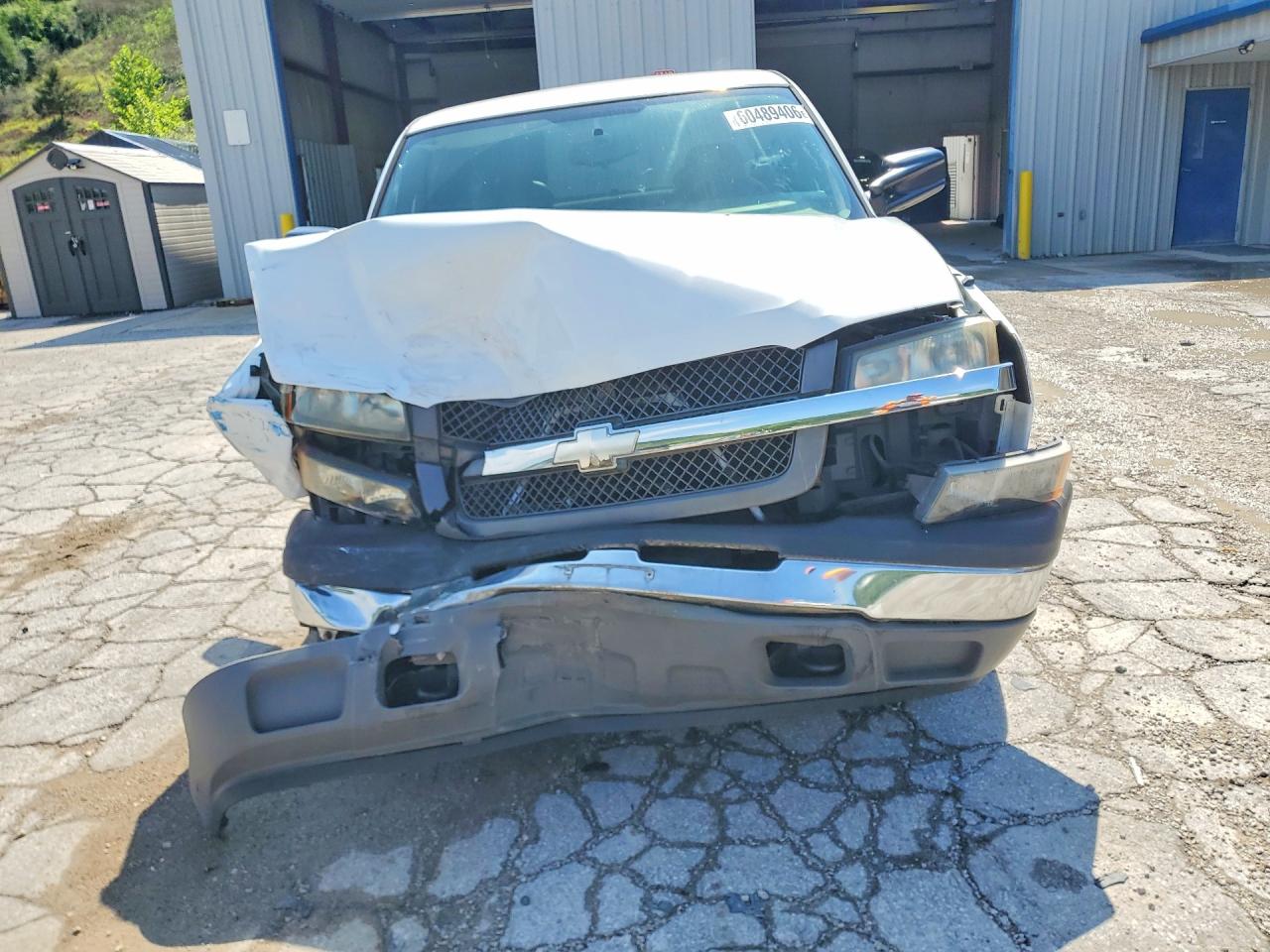 2005 Chevrolet Silverado C1500 White vin: 1GCEC19T55E278158