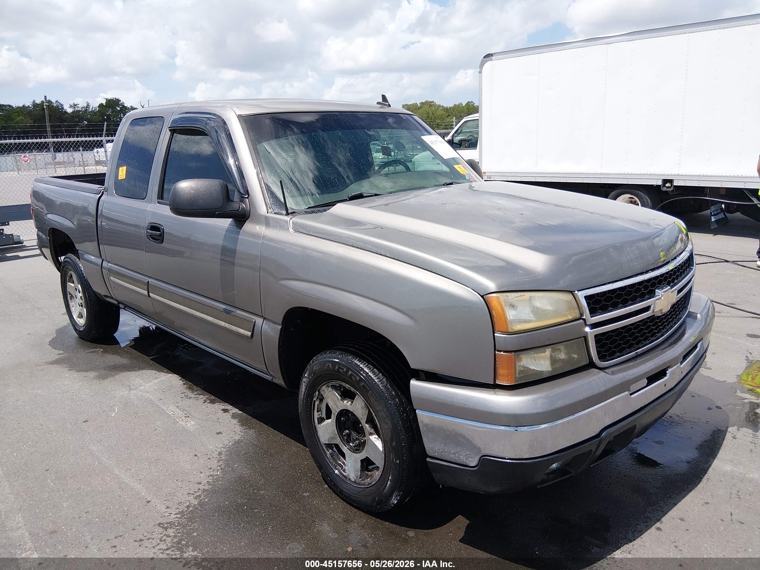 1GCEC19T56Z224529