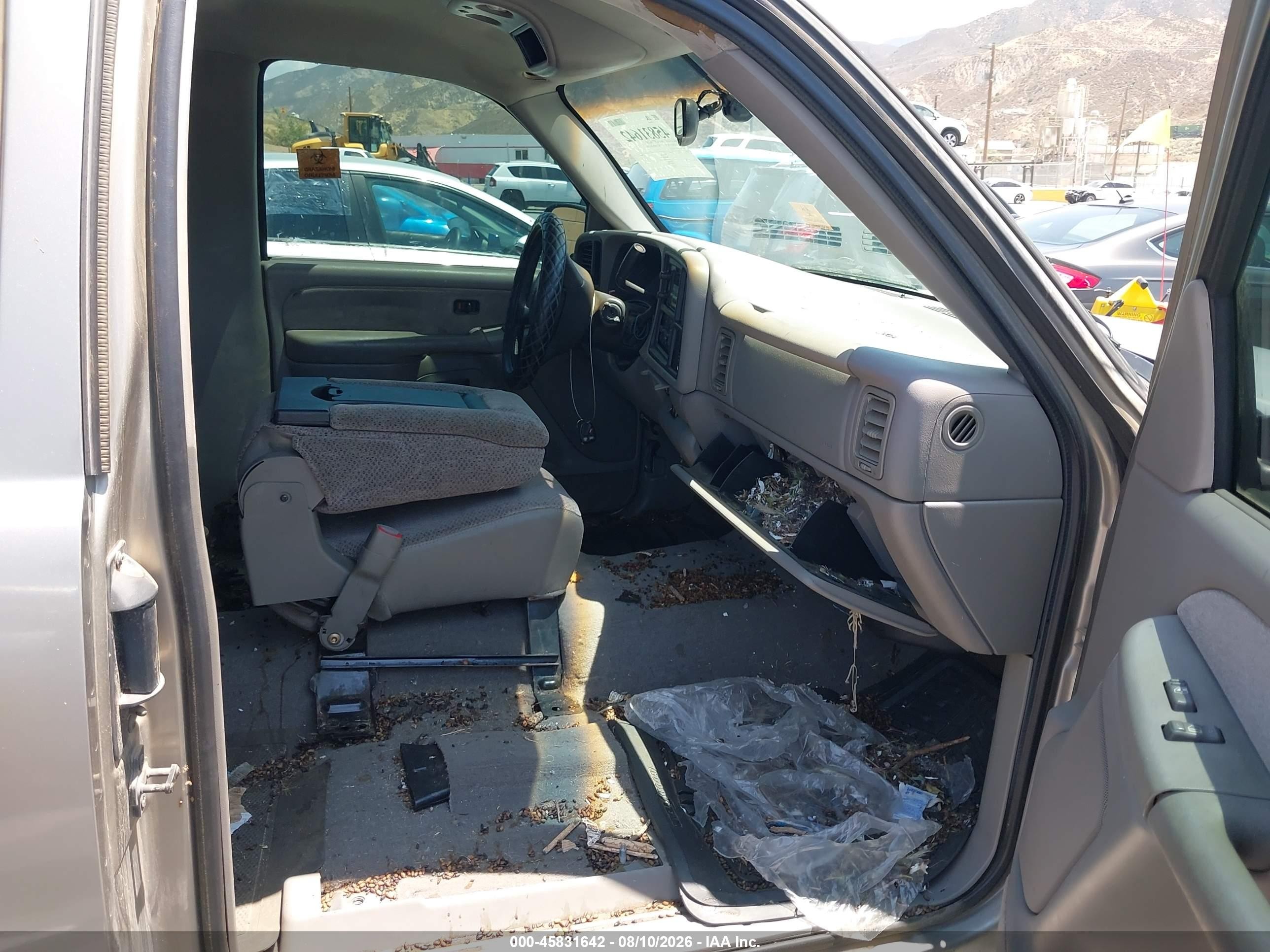 1999 Chevrolet Silverado 1500 Ls Silver vin: 1GCEC19T7XZ141752
