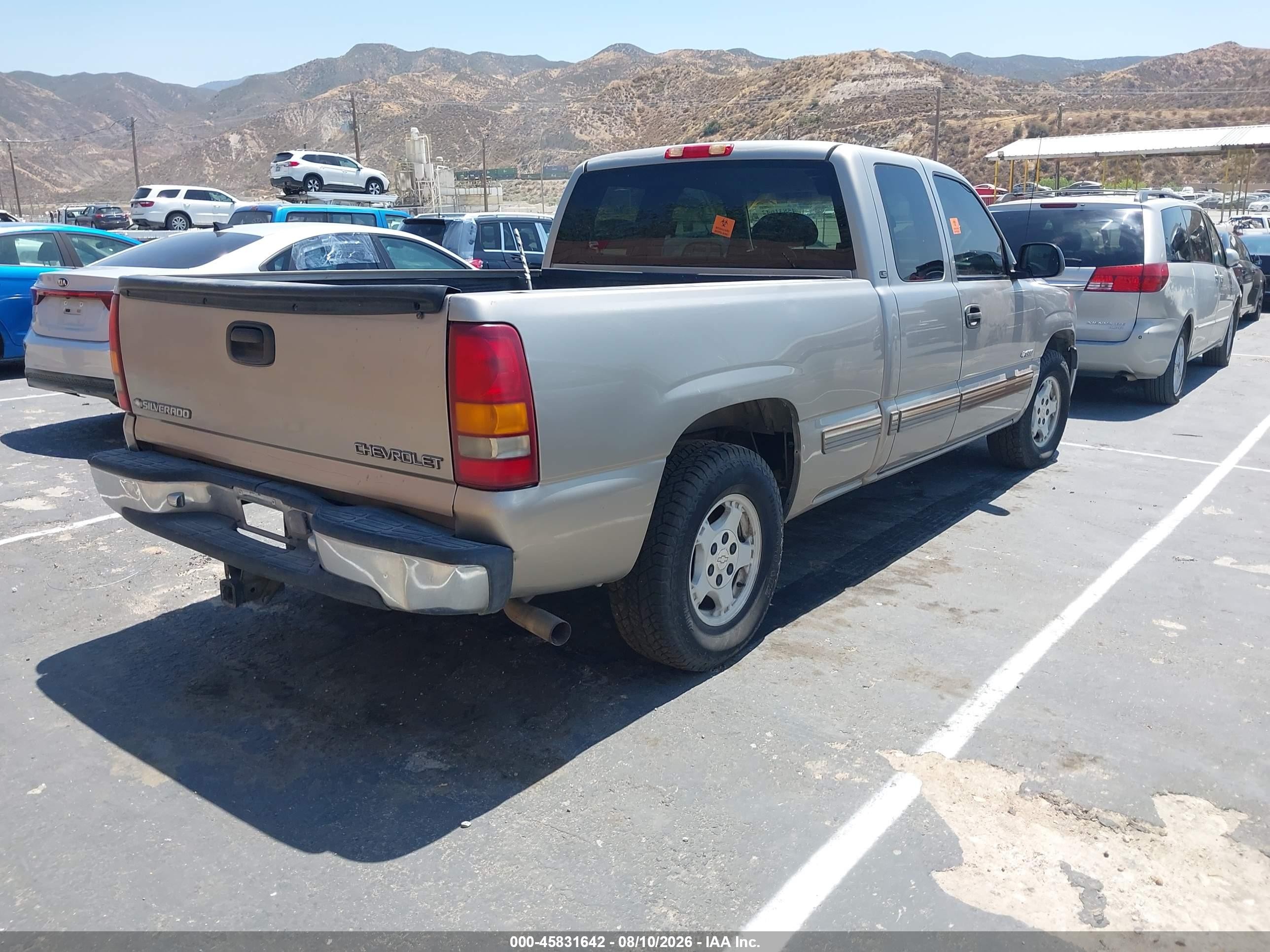 1999 Chevrolet Silverado 1500 Ls Silver vin: 1GCEC19T7XZ141752