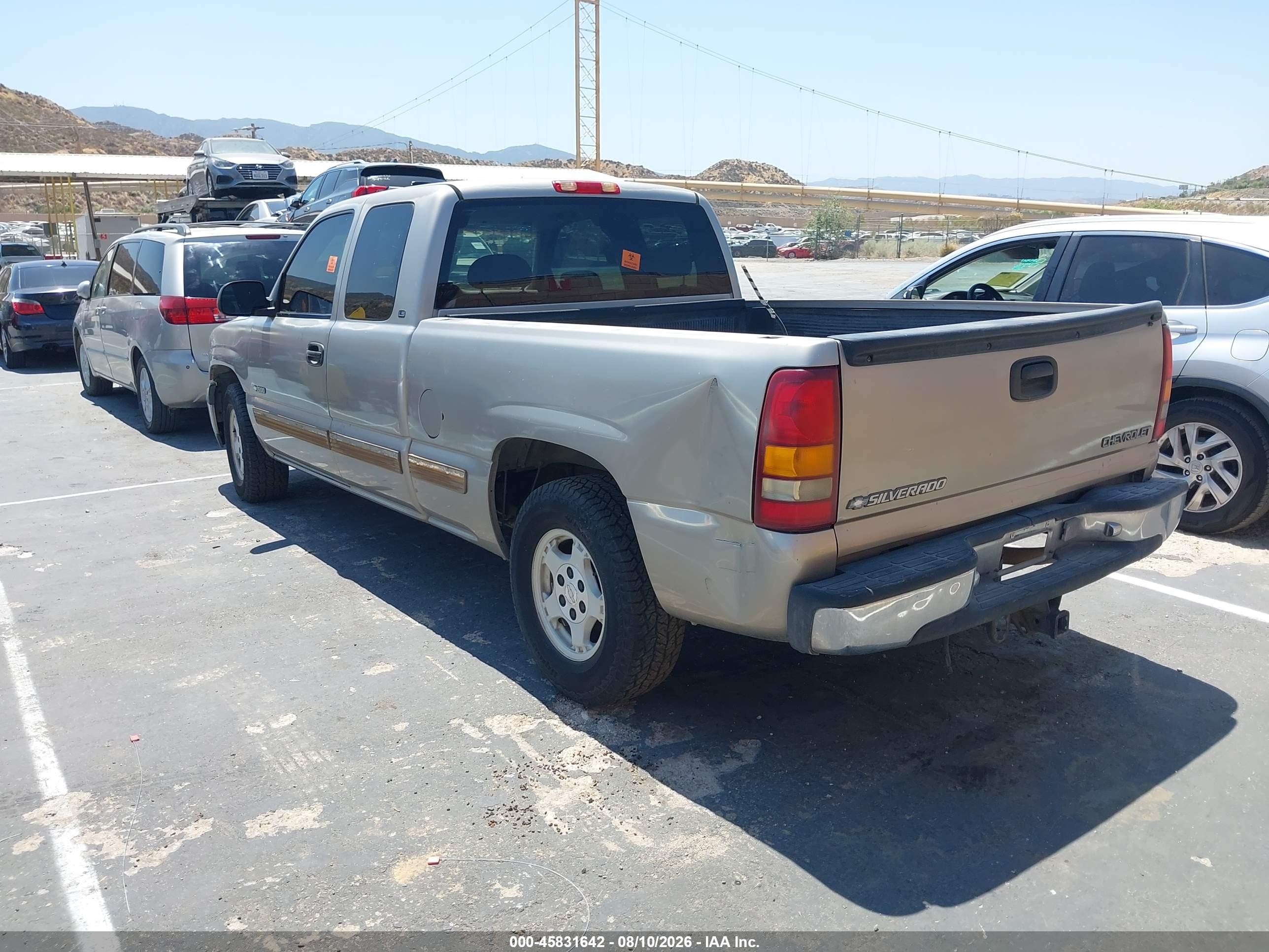 1999 Chevrolet Silverado 1500 Ls Silver vin: 1GCEC19T7XZ141752