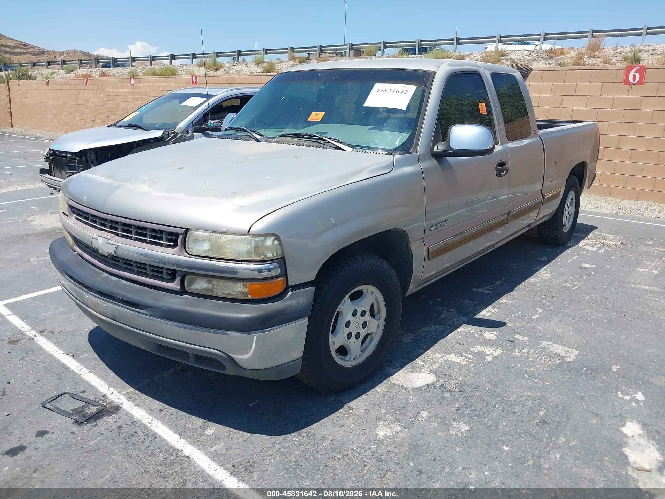 1999 Chevrolet Silverado 1500 Ls Silver vin: 1GCEC19T7XZ141752