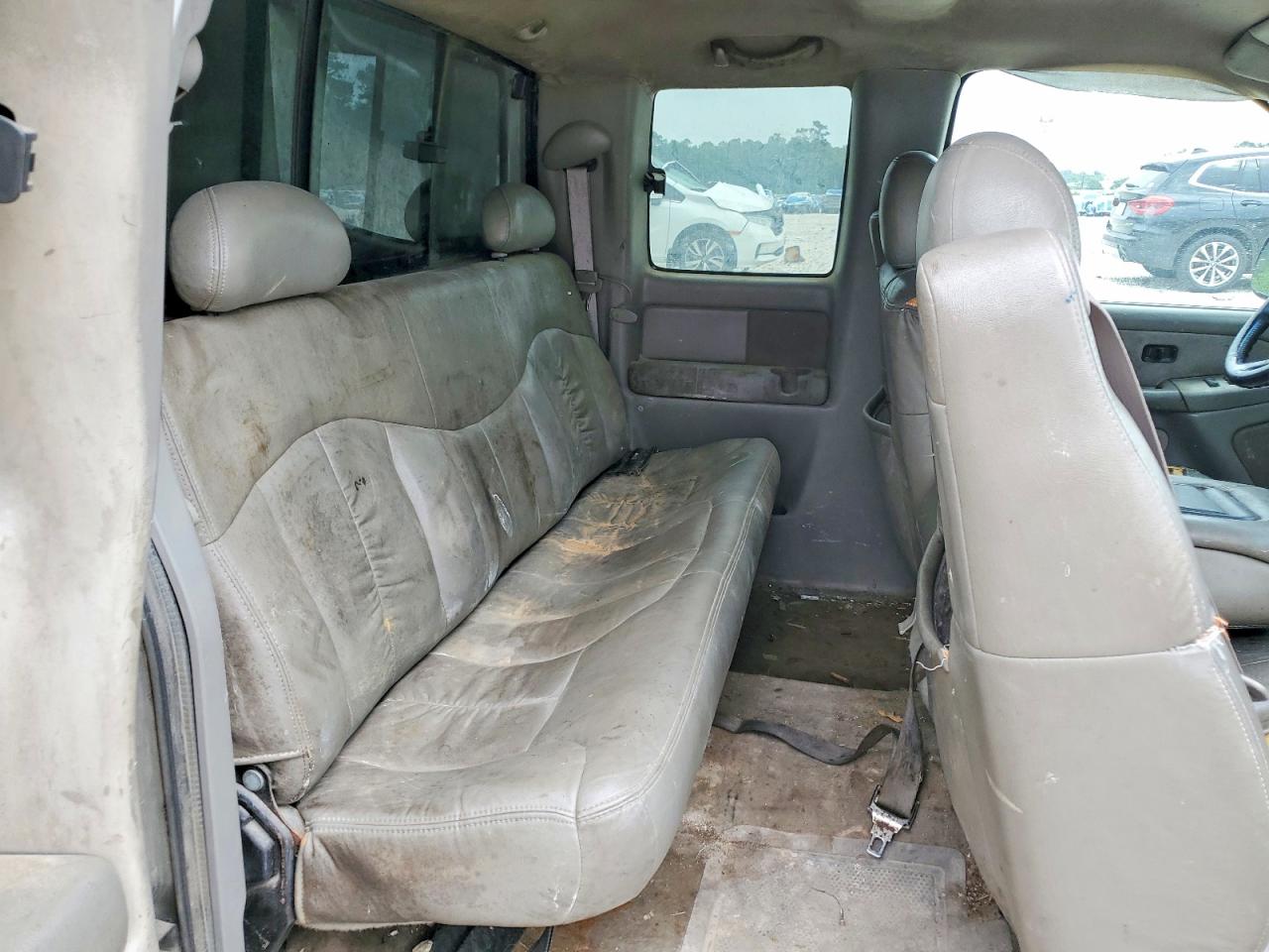 1999 Chevrolet Silverado C1500 Beige vin: 1GCEC19T7XZ152993