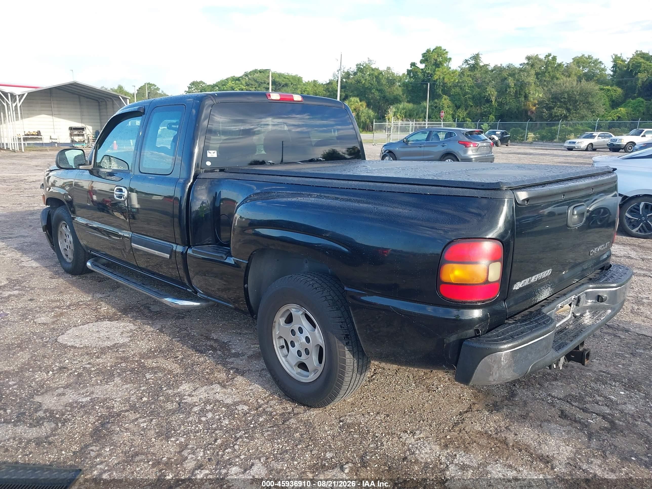 2004 Chevrolet Silverado 1500 Ls Black vin: 1GCEC19T84Z217524
