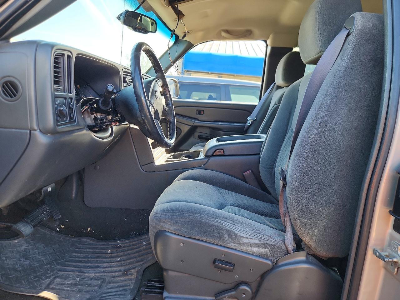 2005 Chevrolet Silverado C1500 Brown vin: 1GCEC19T85Z120339