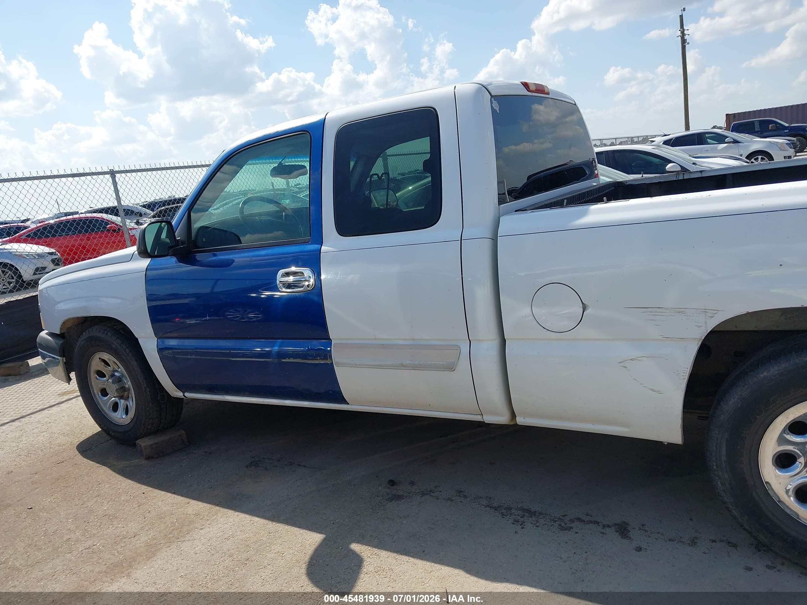 2004 Chevrolet Silverado 1500 Ls White vin: 1GCEC19TX4Z173669