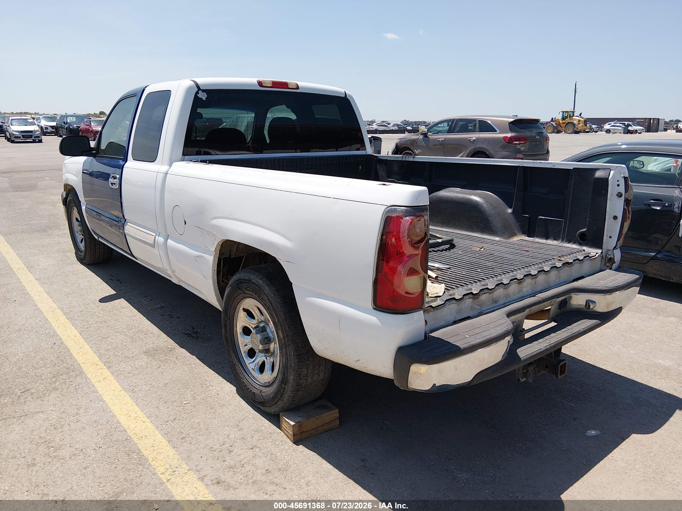 2004 Chevrolet Silverado 1500 Ls White vin: 1GCEC19TX4Z173669