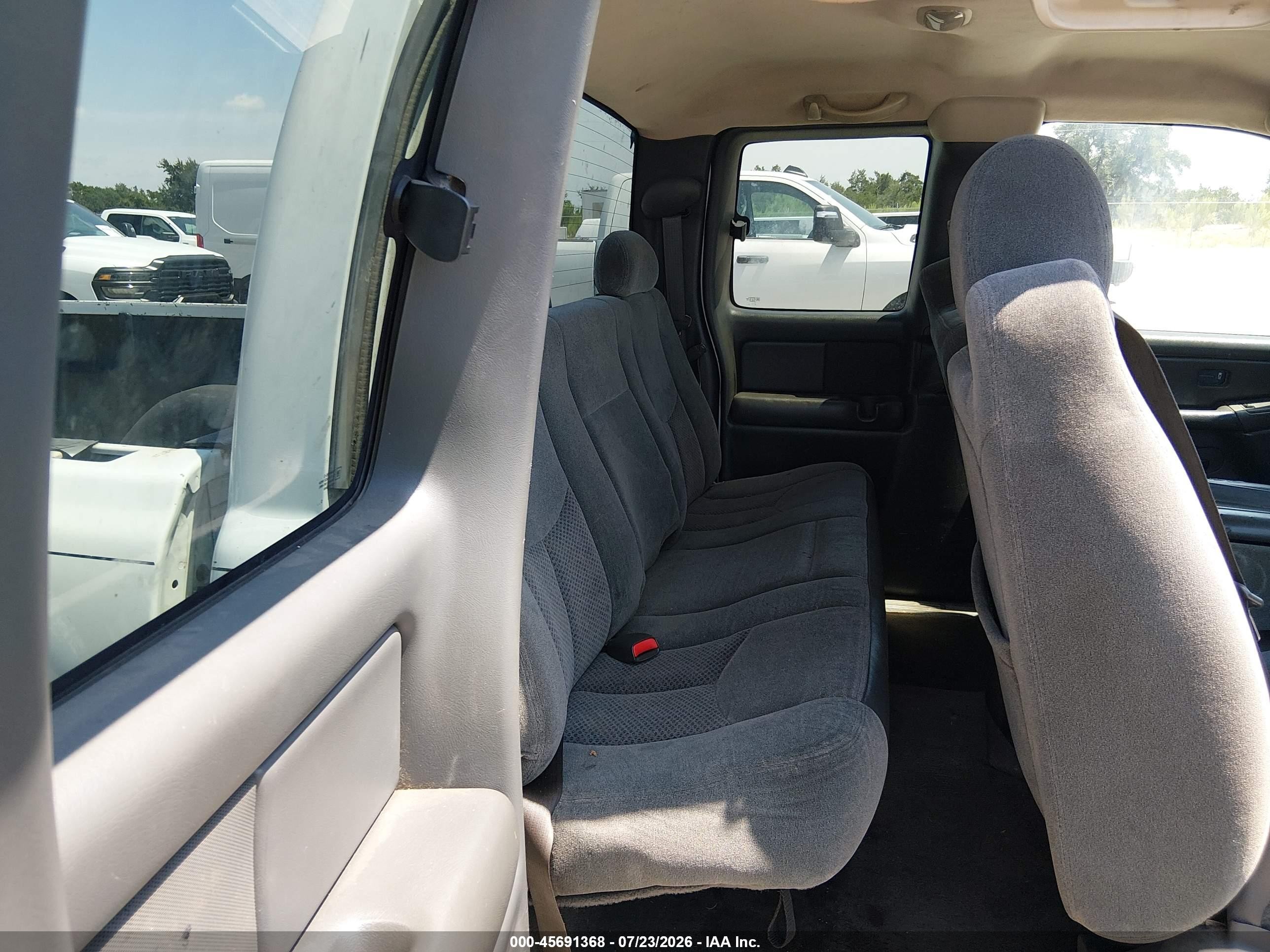 2004 Chevrolet Silverado 1500 Ls White vin: 1GCEC19TX4Z173669