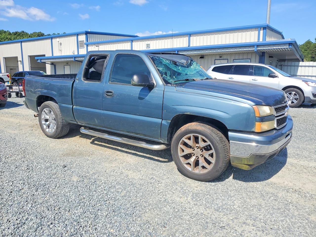 2006 Chevrolet Silverado C1500 Blue vin: 1GCEC19TX6Z143624