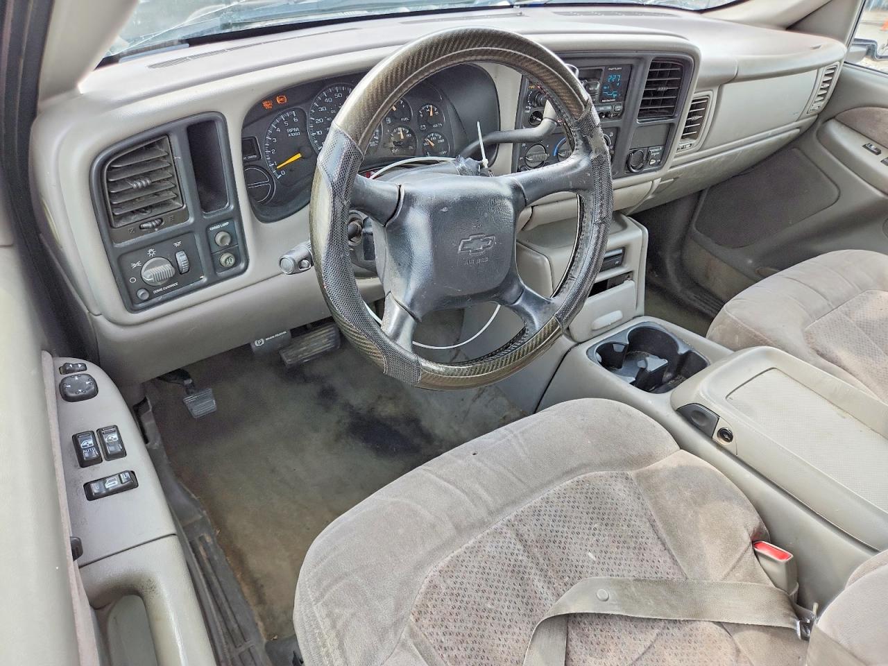 2000 Chev Silverado 1500 Regul Silver vin: 1GCEC19TXYZ127541